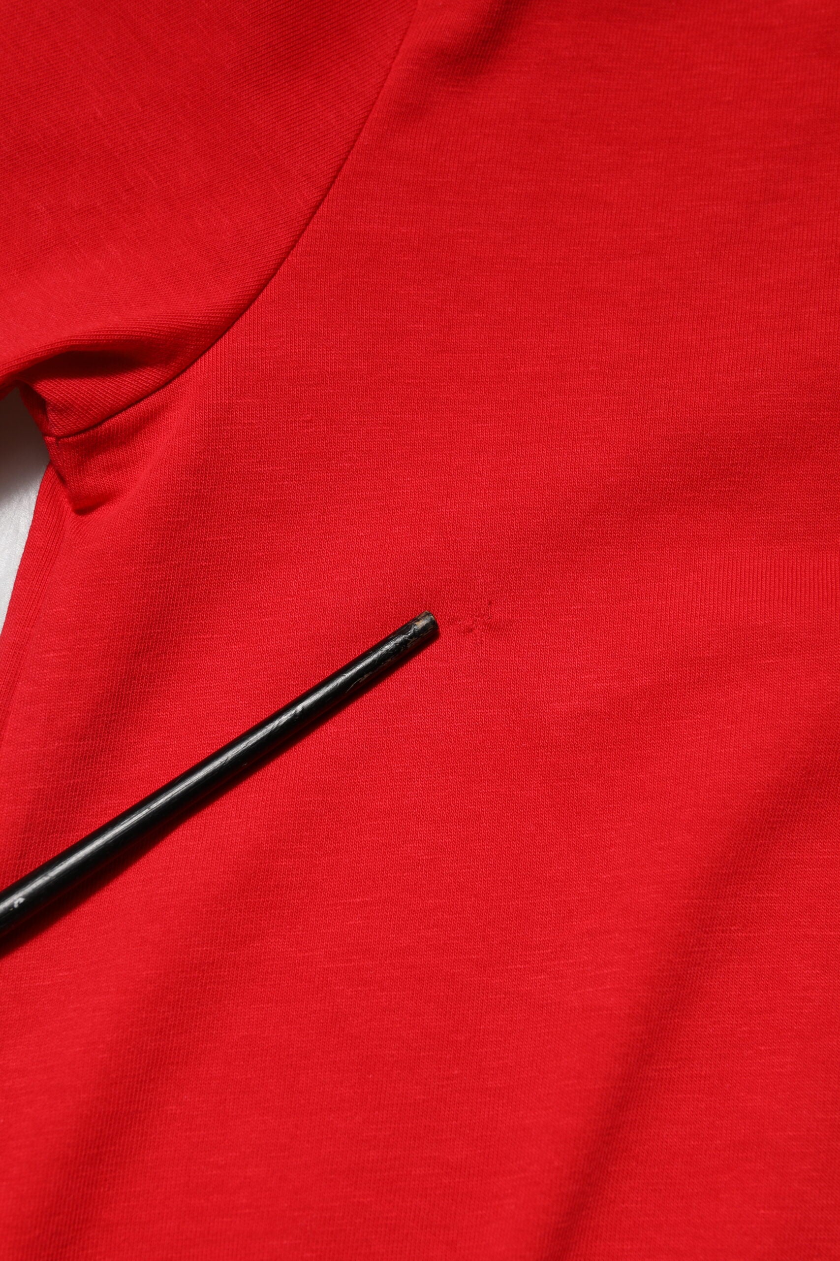 Dolce & Gabbana Rotes einfarbiges T-Shirt mit kurzen Ärmeln und Rundhalsausschnitt