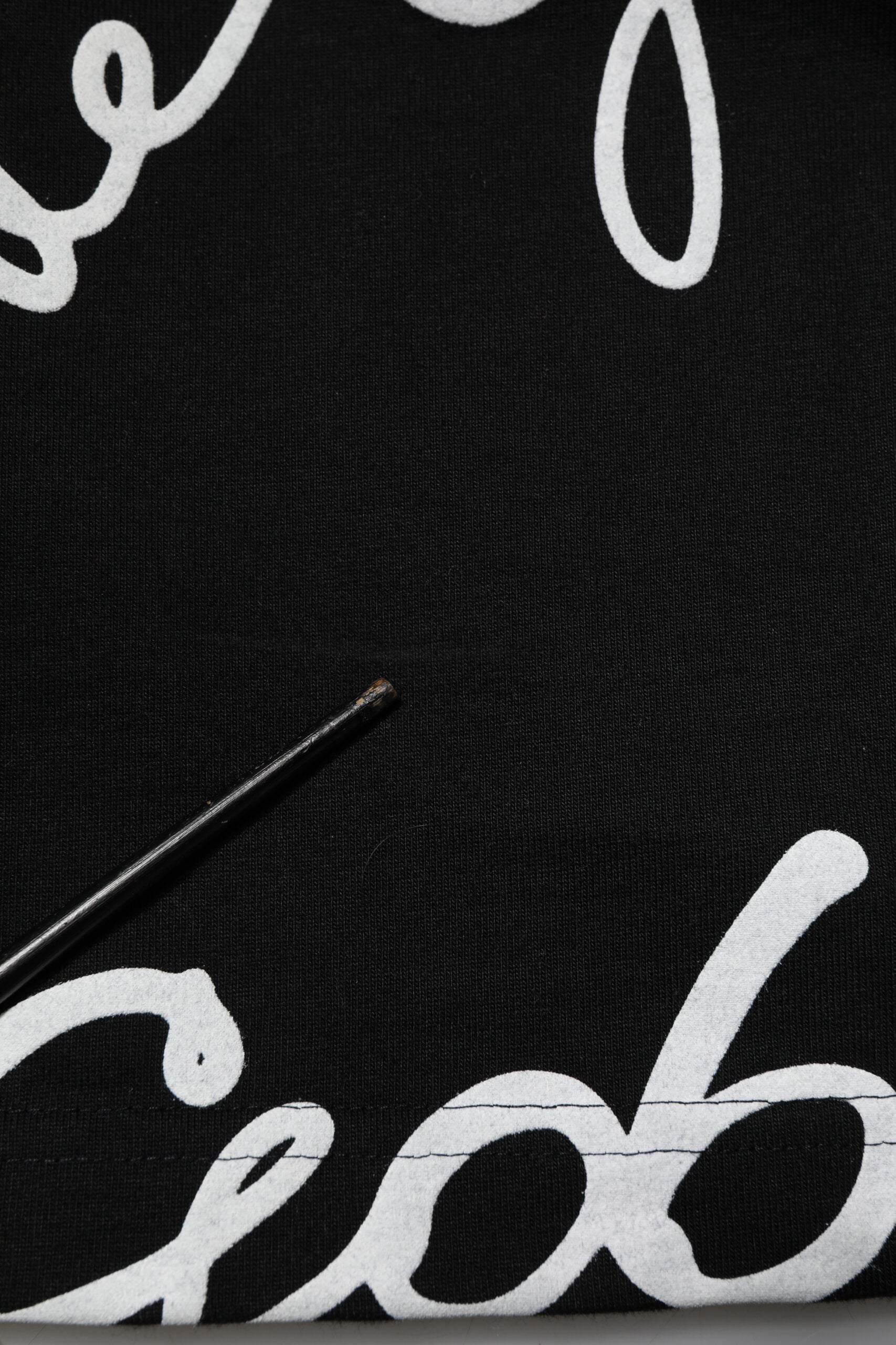 Dolce & Gabbana Schwarzes T-Shirt mit Rundhalsausschnitt und Logodruck aus Baumwolle