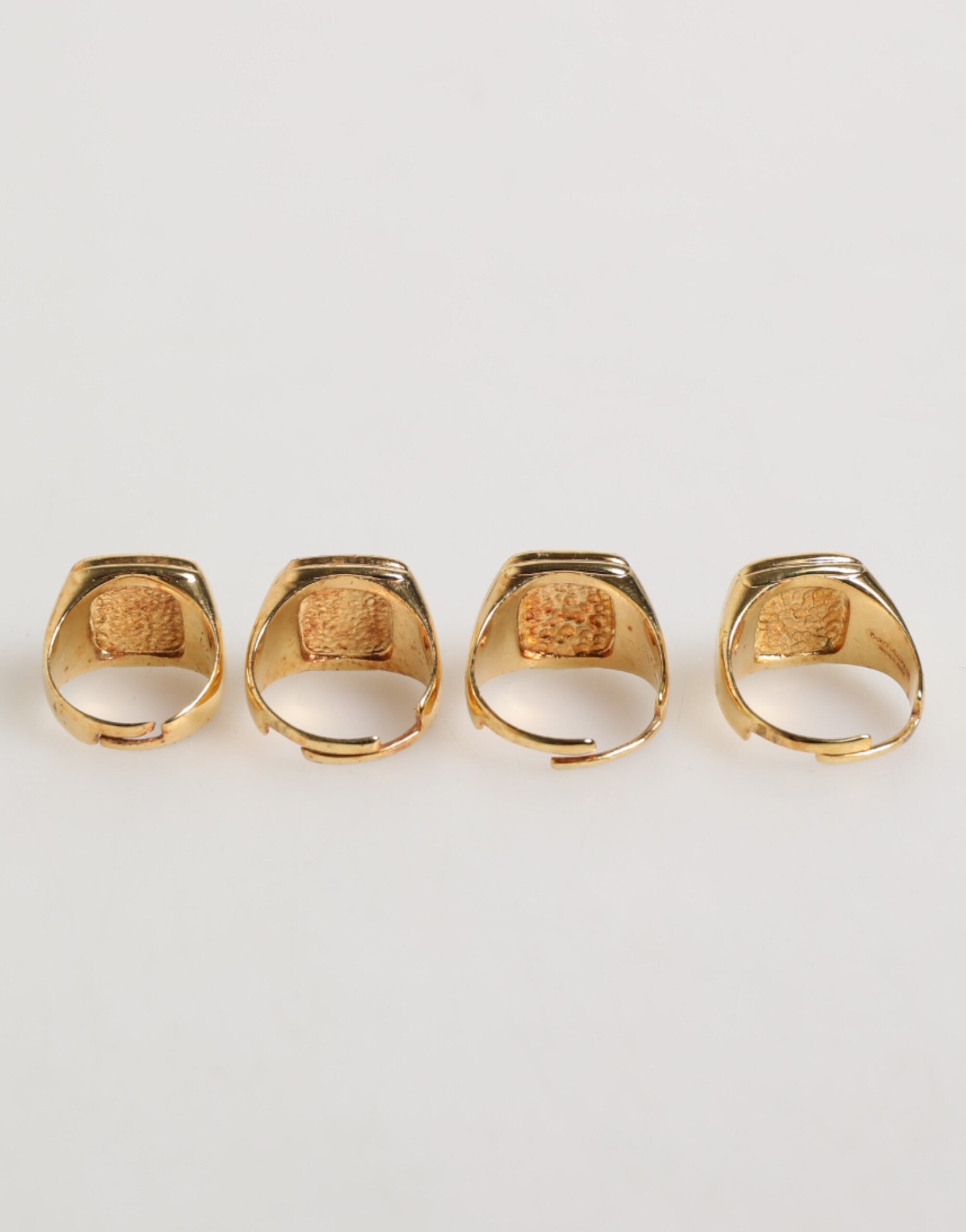 Dolce & Gabbana Gold-Ton Messing JAZZ Letter Set 4 Stück verstellbaren Ring