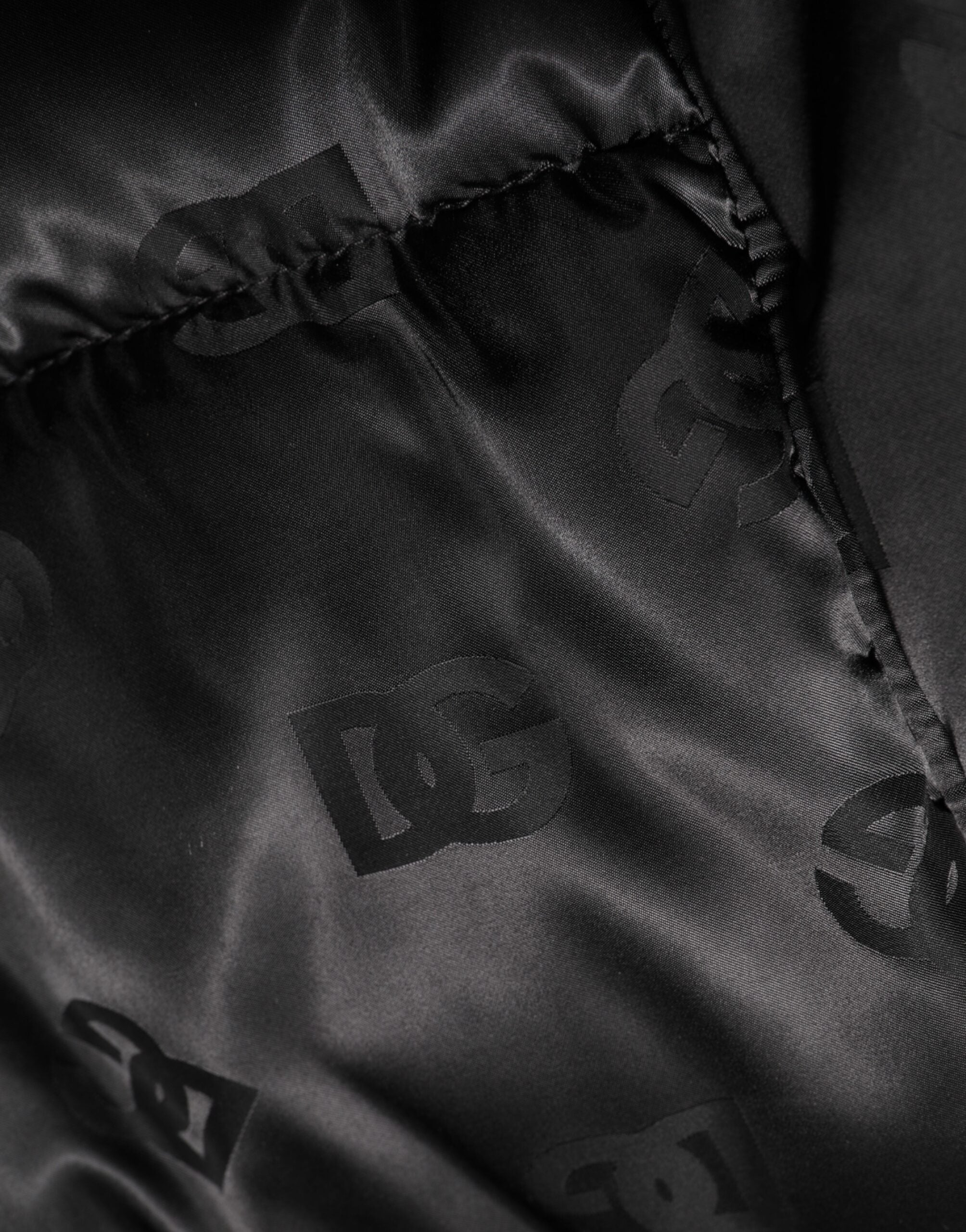 Dolce & Gabbana Schwarze Monogram Logo Puffer-Nylon-Kapuzenjacke