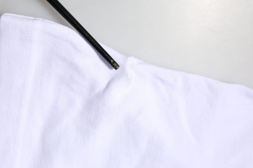 Dolce & Gabbana Weißes Baumwoll-T-Shirt mit DG Herz-Logo-Stickerei