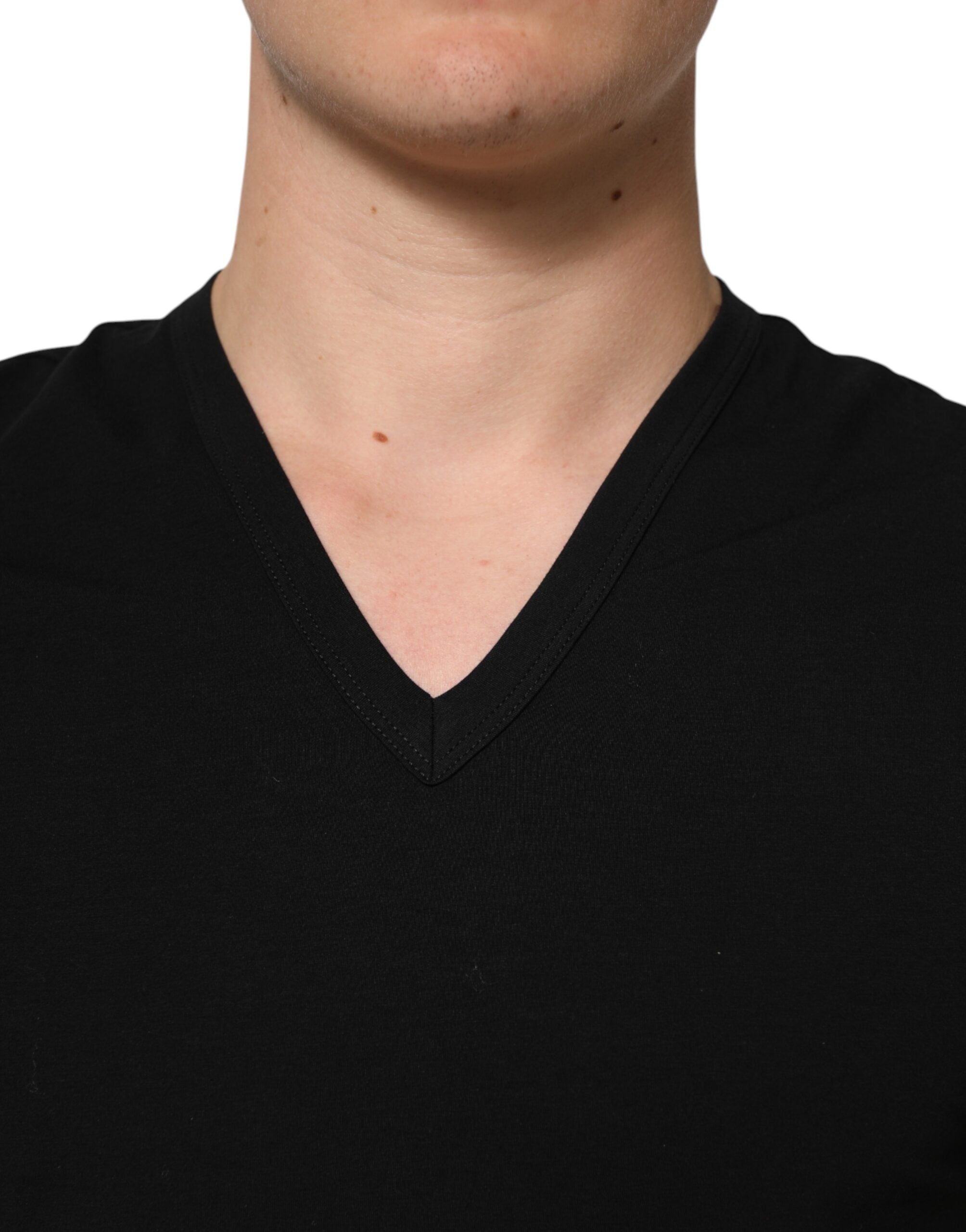 Dolce & Gabbana Schwarzes Baumwoll-T-Shirt mit V-Ausschnitt für Männer