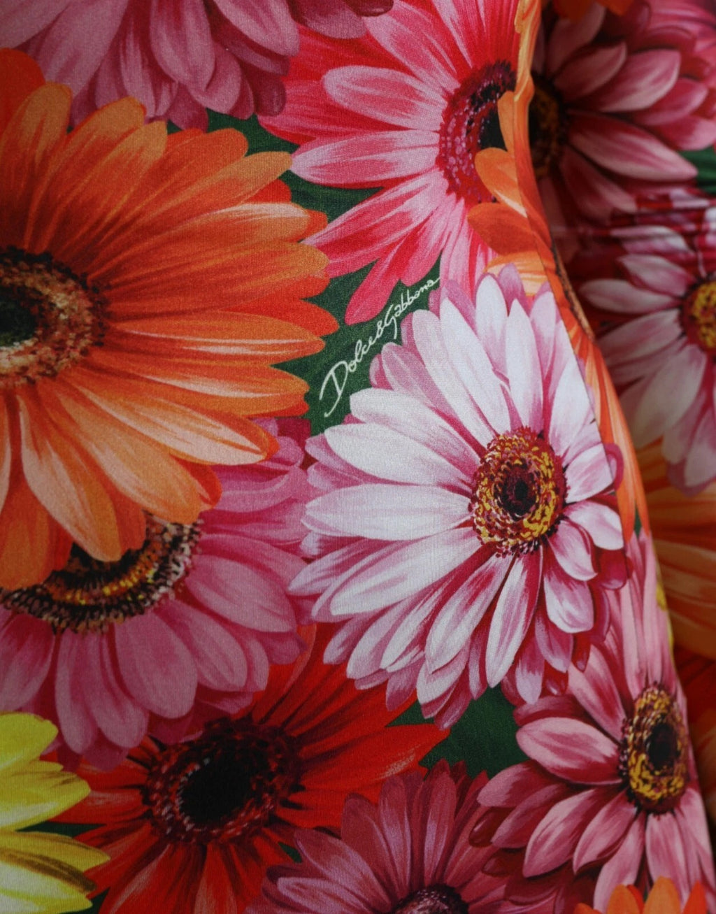 Dolce & Gabbana Mehrfarbiges Etuikleid mit Blumendruck