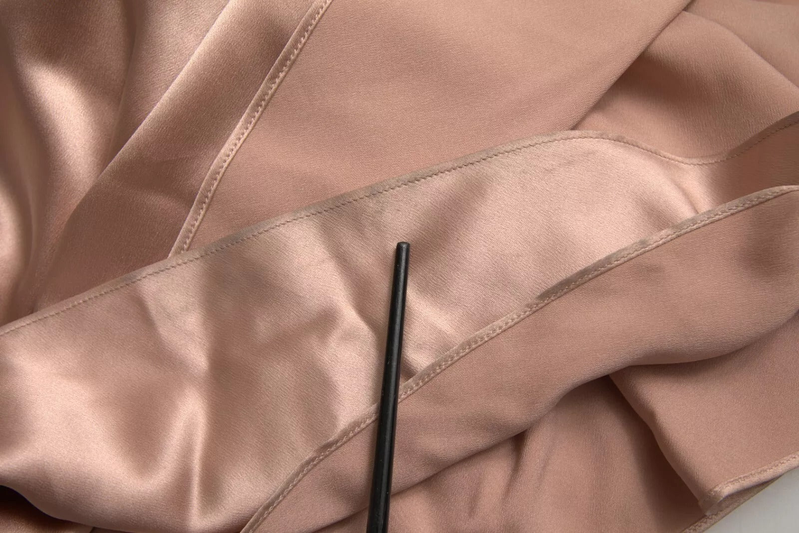 Dolce & Gabbana Rosa Seiden-Stretch-Etuikleid im Meerjungfrauen-Look