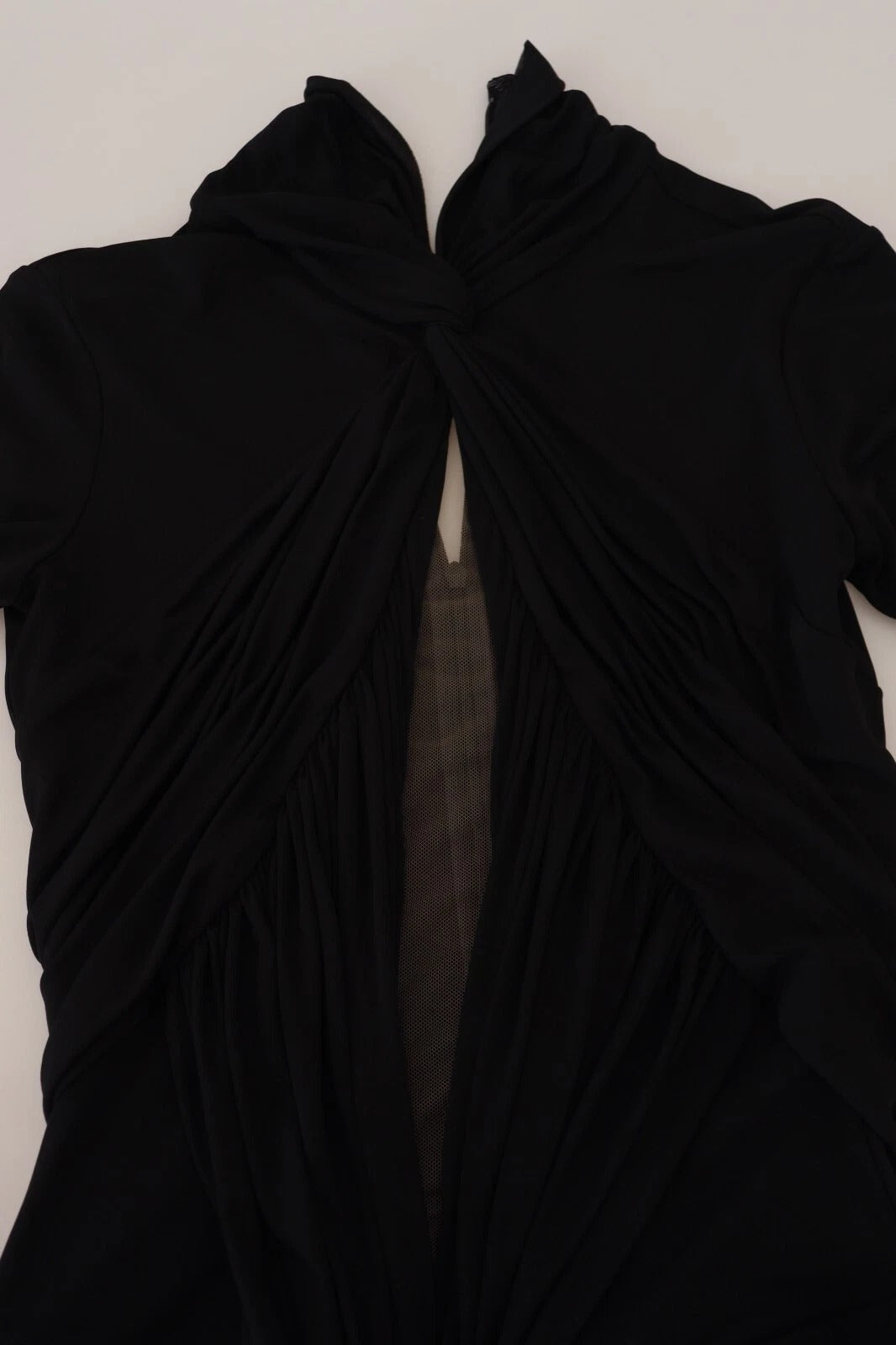 Dsquared² Schwarzes Minikleid aus Viskose mit langen Ärmeln und Ausschnitt