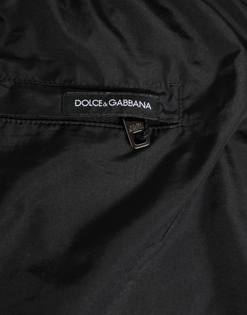 Dolce & Gabbana Schwarz-weiß gestreifte DG Logo Herren Badehose kurz