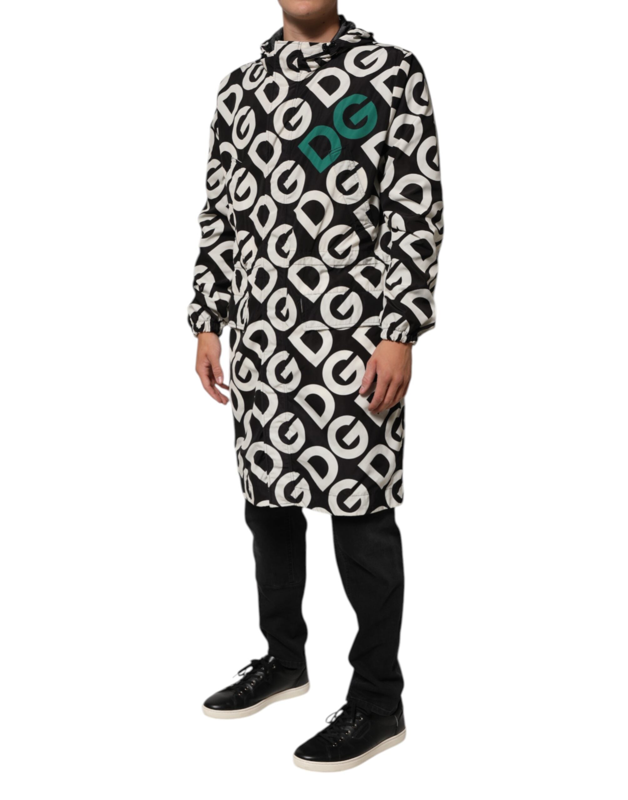 Dolce & Gabbana Schwarzer Weißer Logo Print Mantel mit Kapuze Männer Jacke