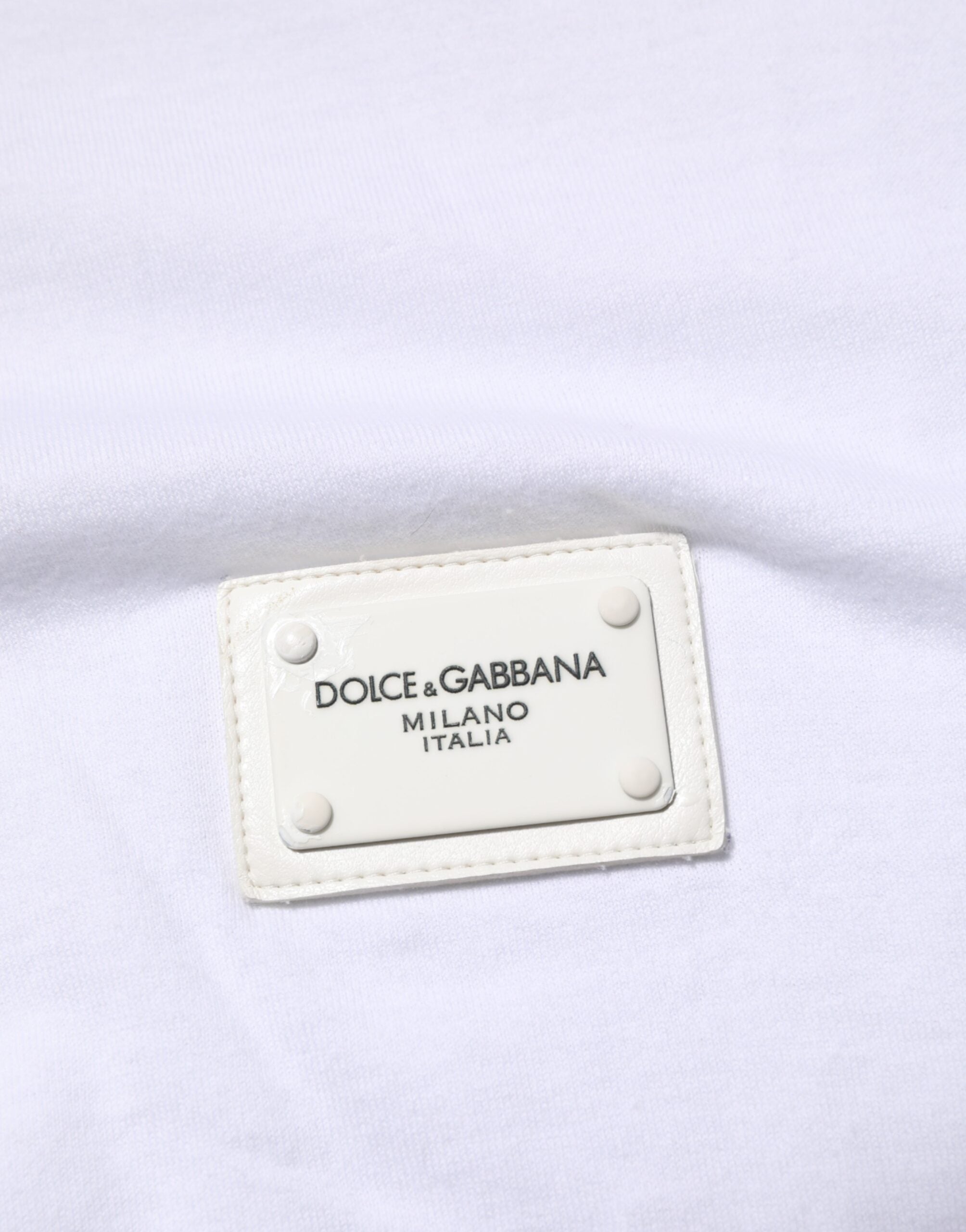 Dolce & Gabbana Weißes Logo-Plakette Baumwolle T-Shirt mit Rundhalsausschnitt