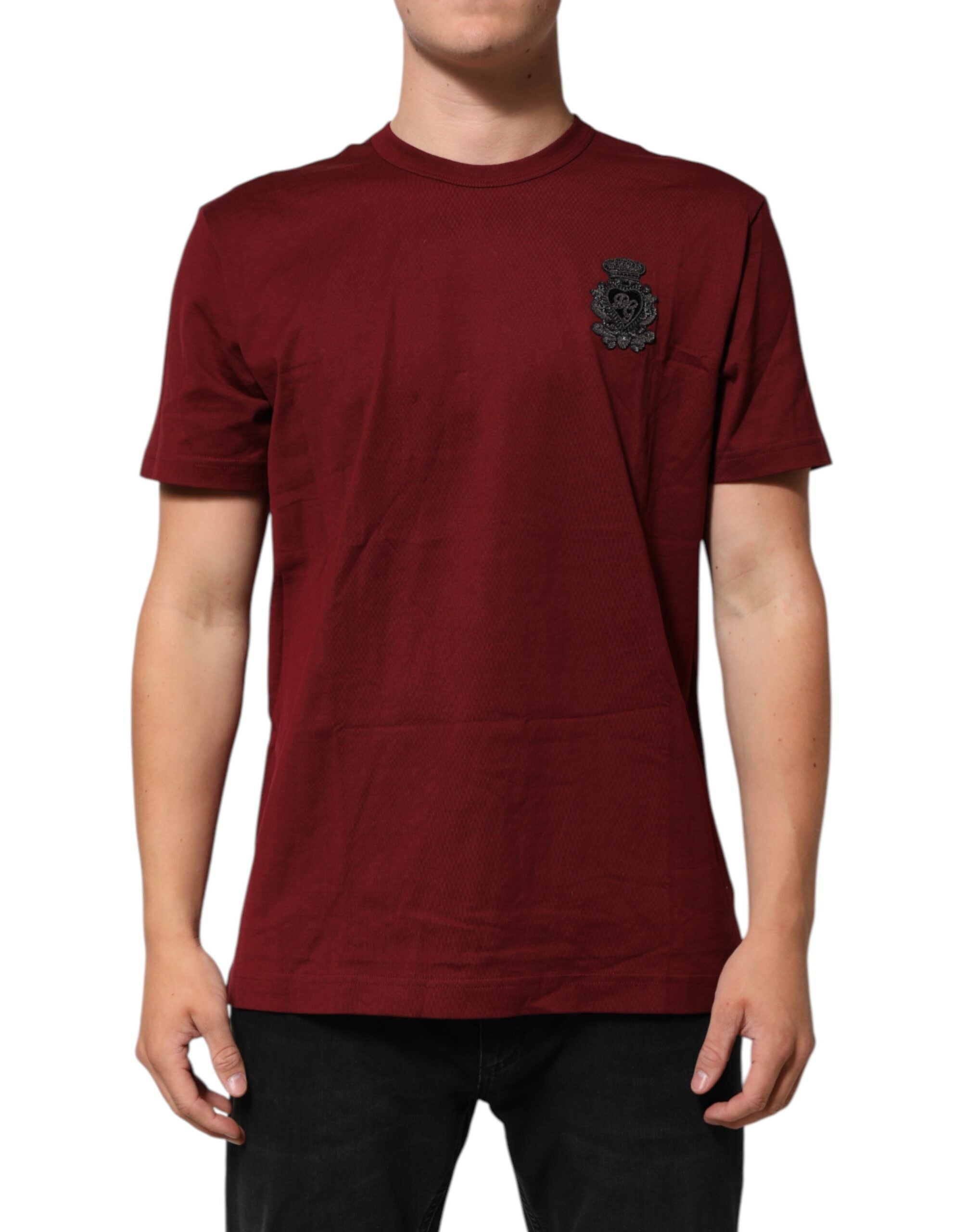 Dolce & Gabbana Bordeauxrotes T-Shirt mit Logo-Aufnäher aus Baumwolle