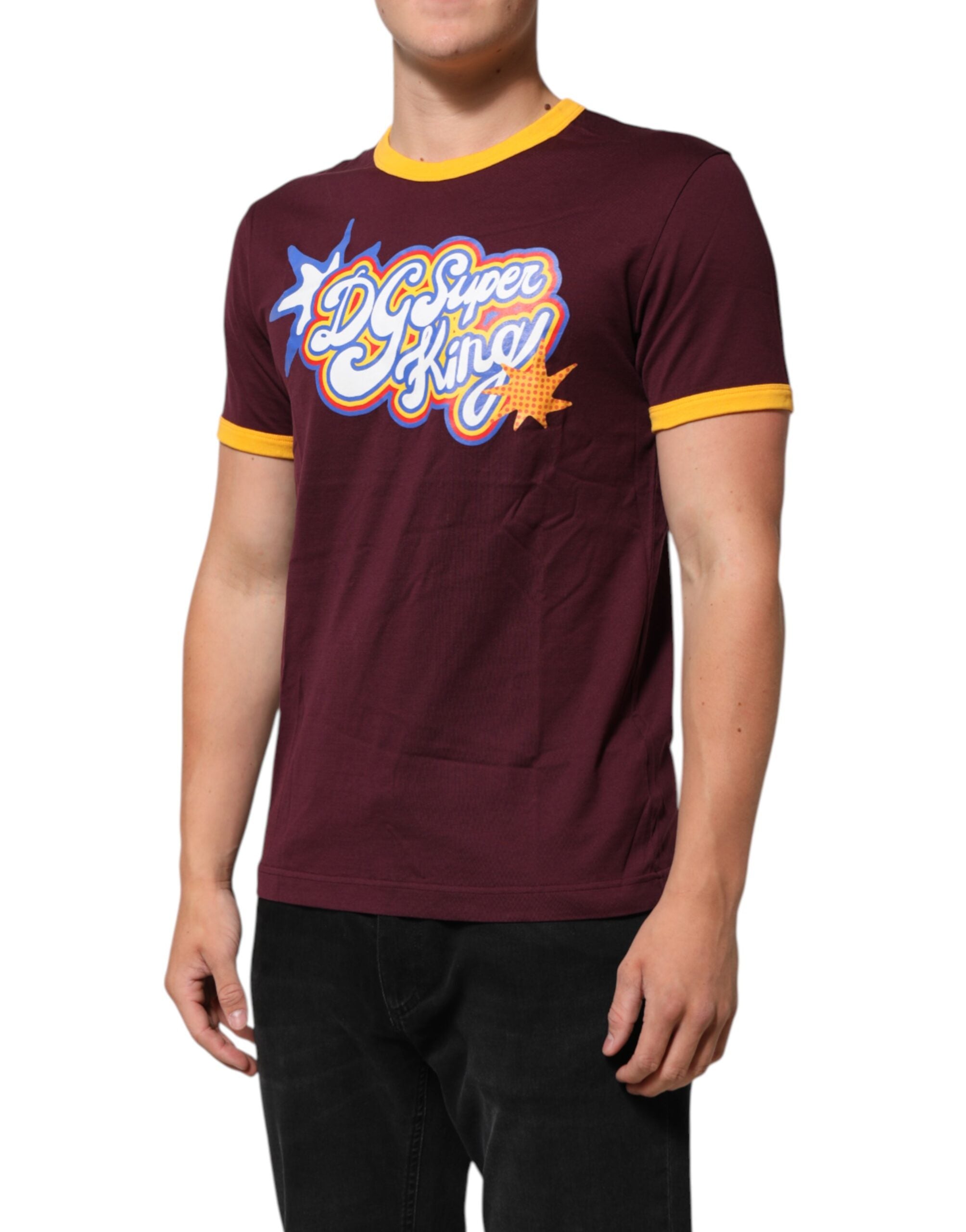 Dolce & Gabbana Burgunderfarbenes DG Super King Logo T-Shirt aus Baumwolle