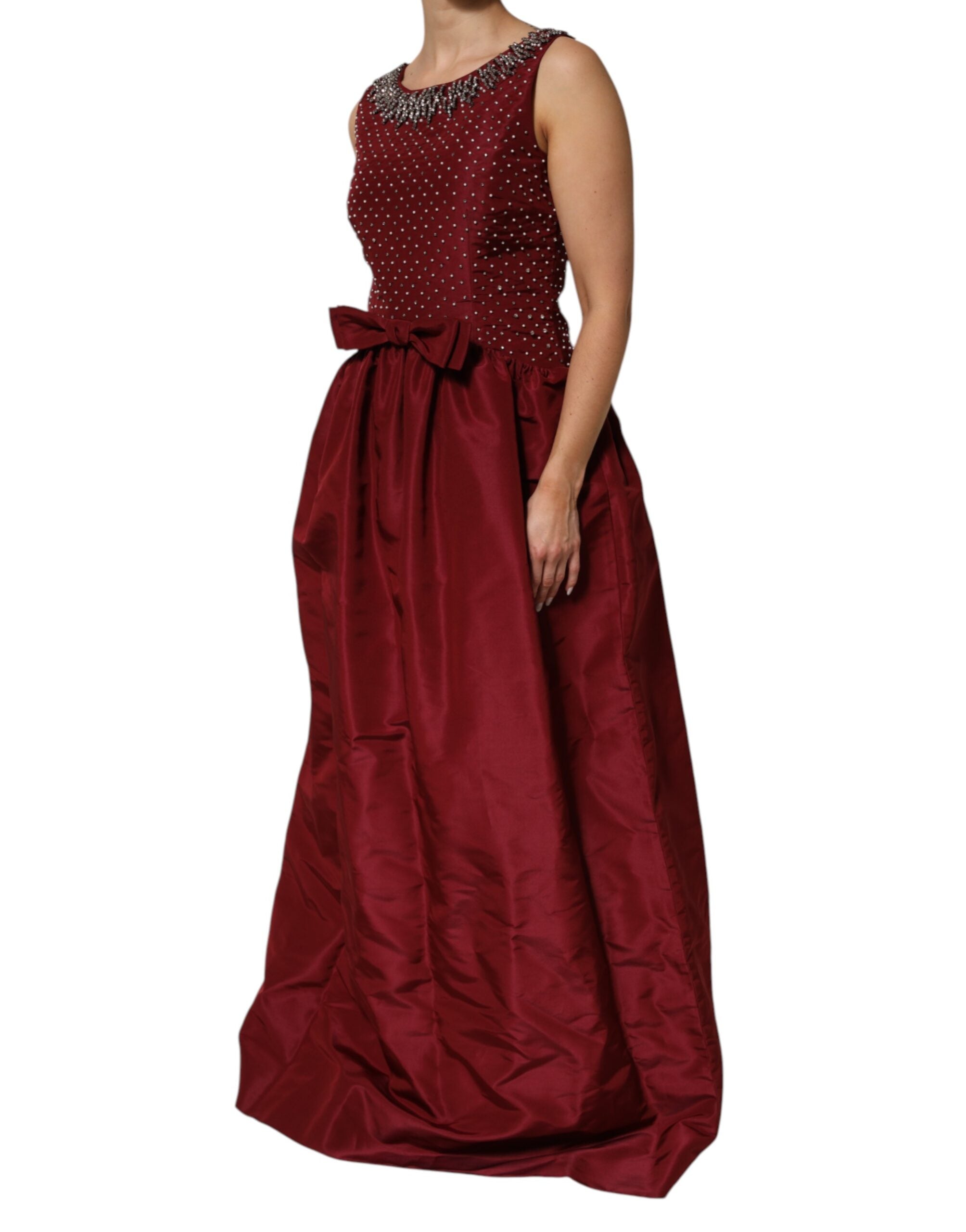 Dolce & Gabbana Burgunderfarbenes Abendkleid aus Seide mit Perlen