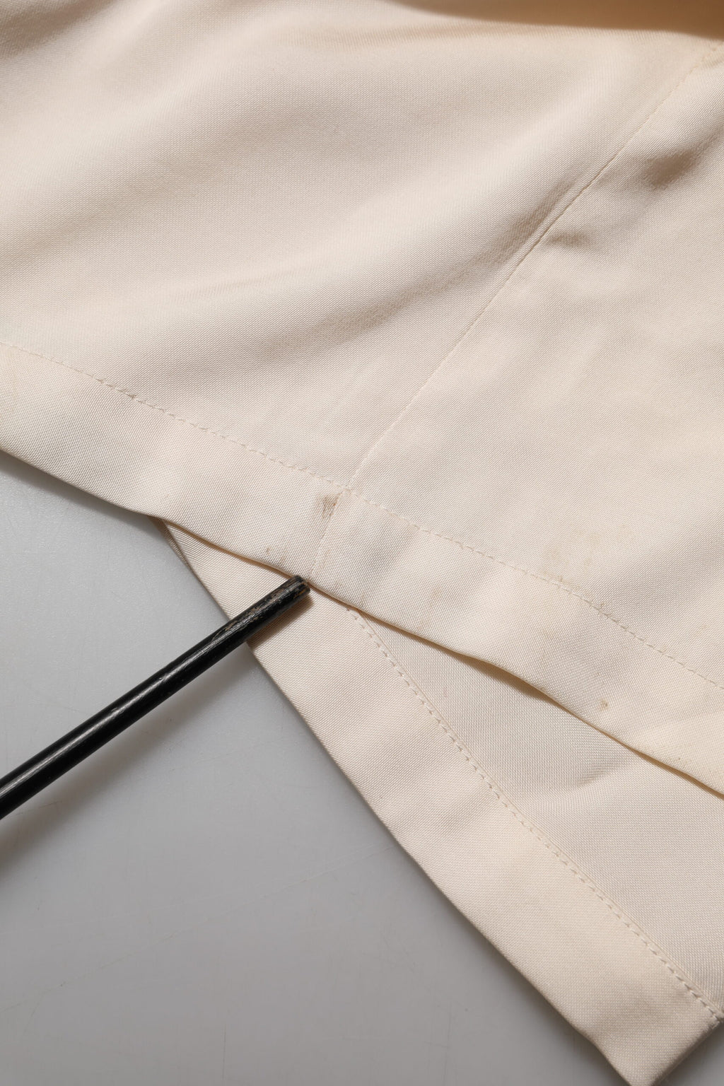 Peserico Beige Viskose Plissee ärmelloses langes Maxikleid