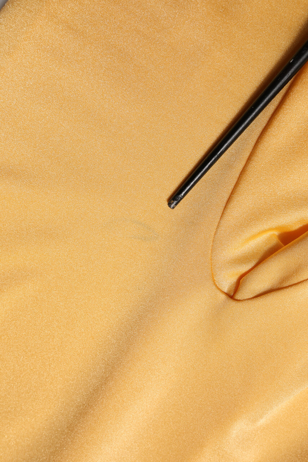 Dolce & Gabbana Goldgelbes Stretch-Bodysuit-Kleid mit langen Ärmeln