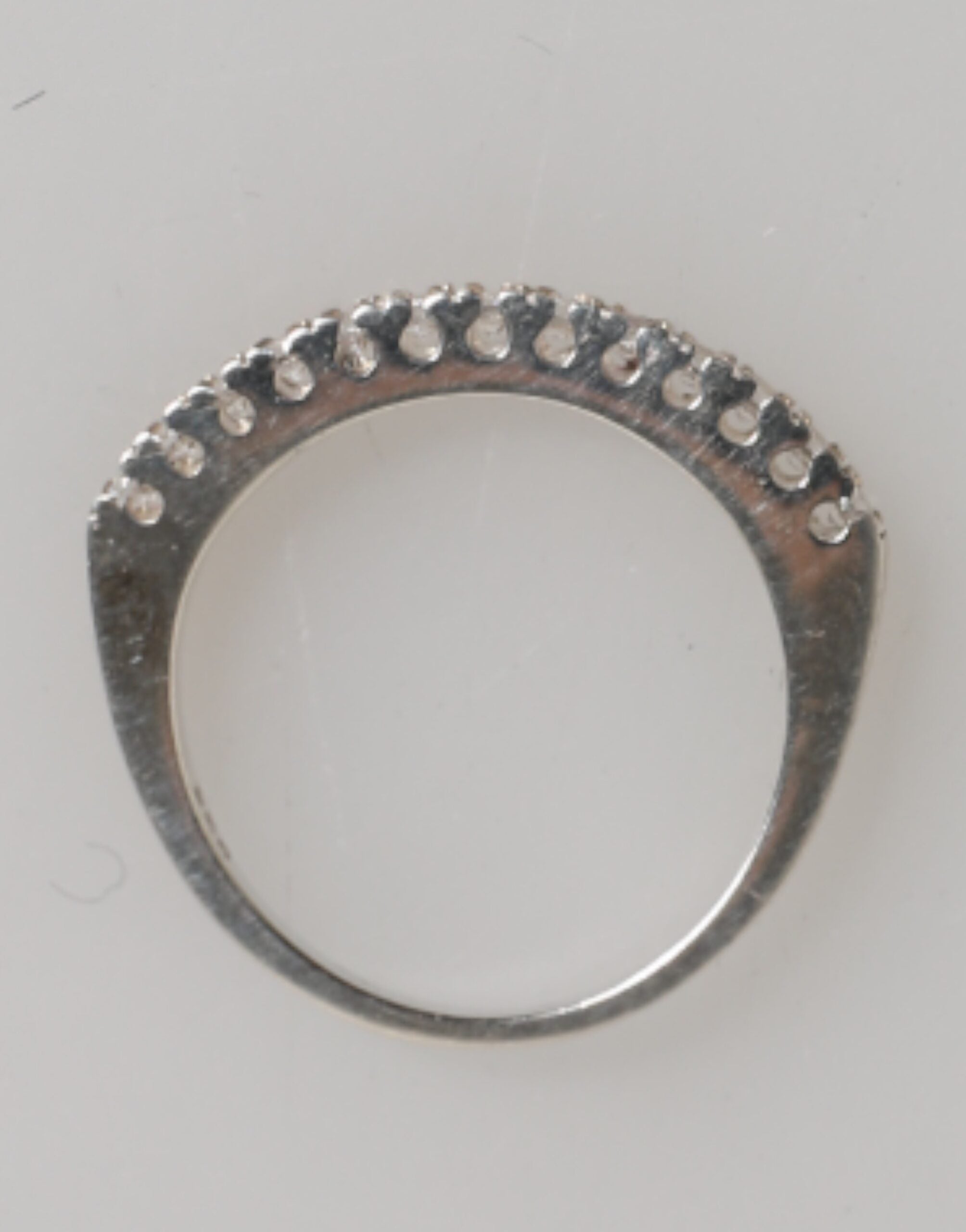 Nialaya Sterling Silber 925 Band Pave CZ Kristall Ewigkeitsring