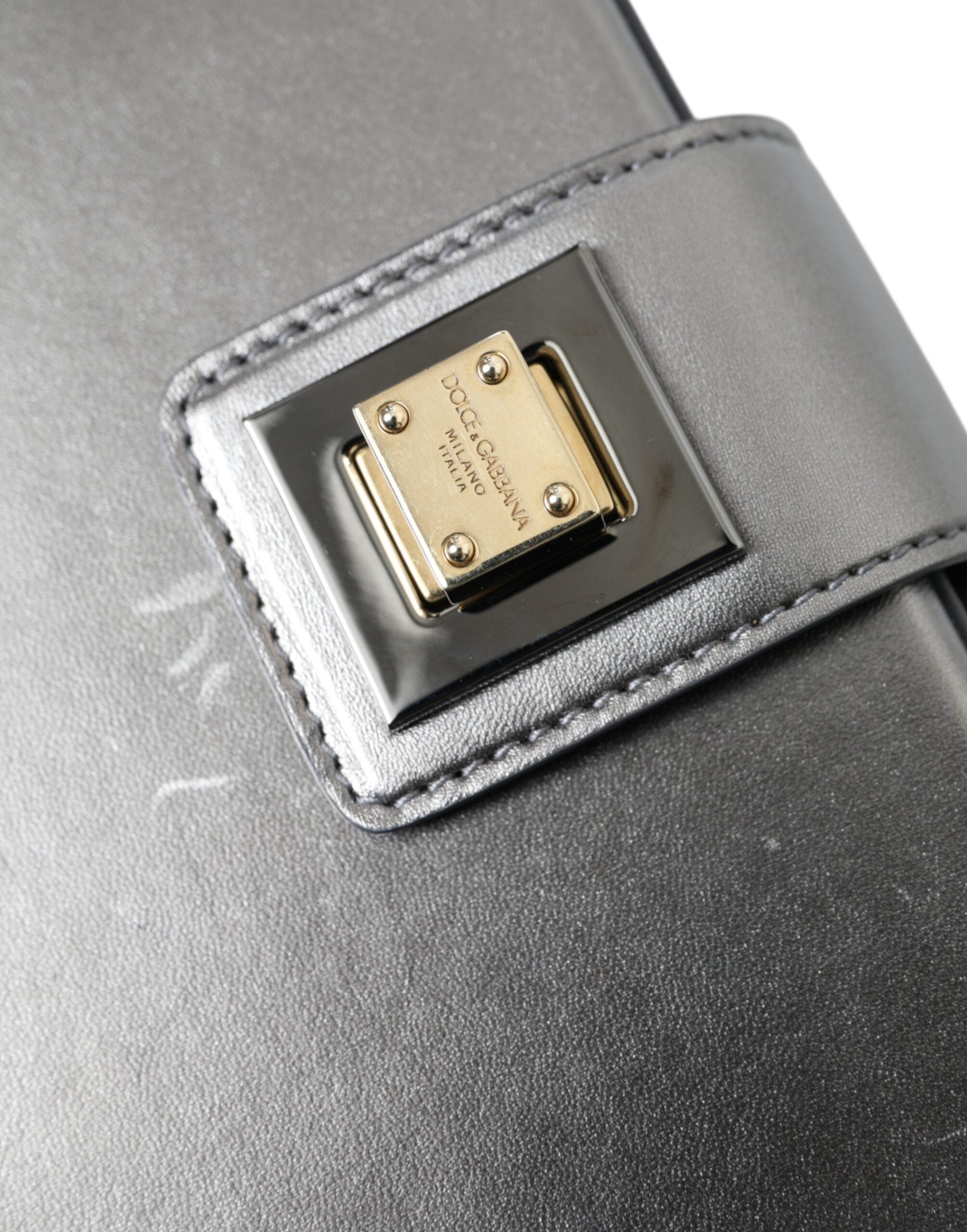 Dolce & Gabbana Steel Gray Leder Box Shape Schulter Gold DG Logo Plaque Tasche