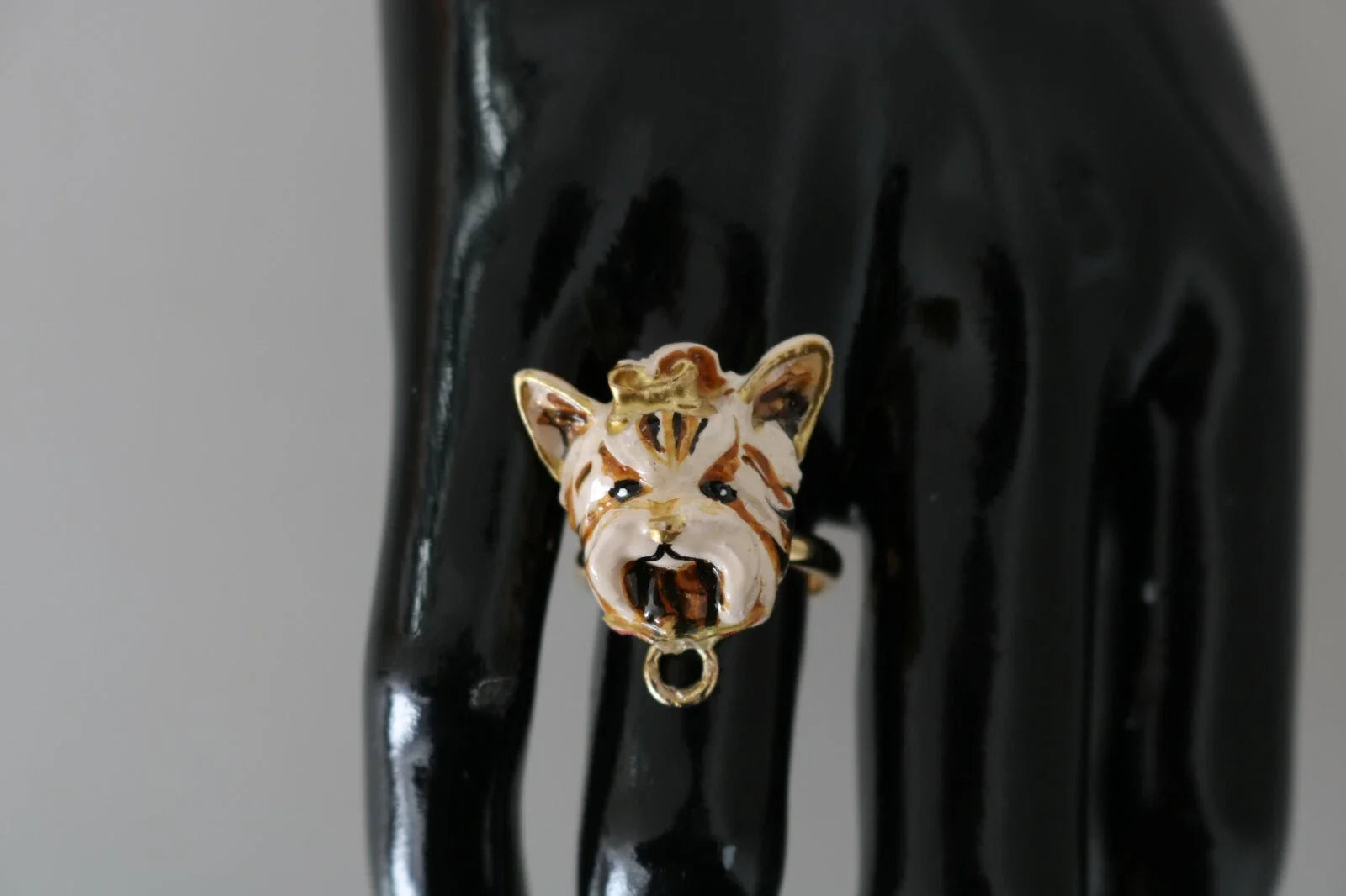 Dolce & Gabbana Gold Messing Harz Beige Hund Haustier Accessoire Ring