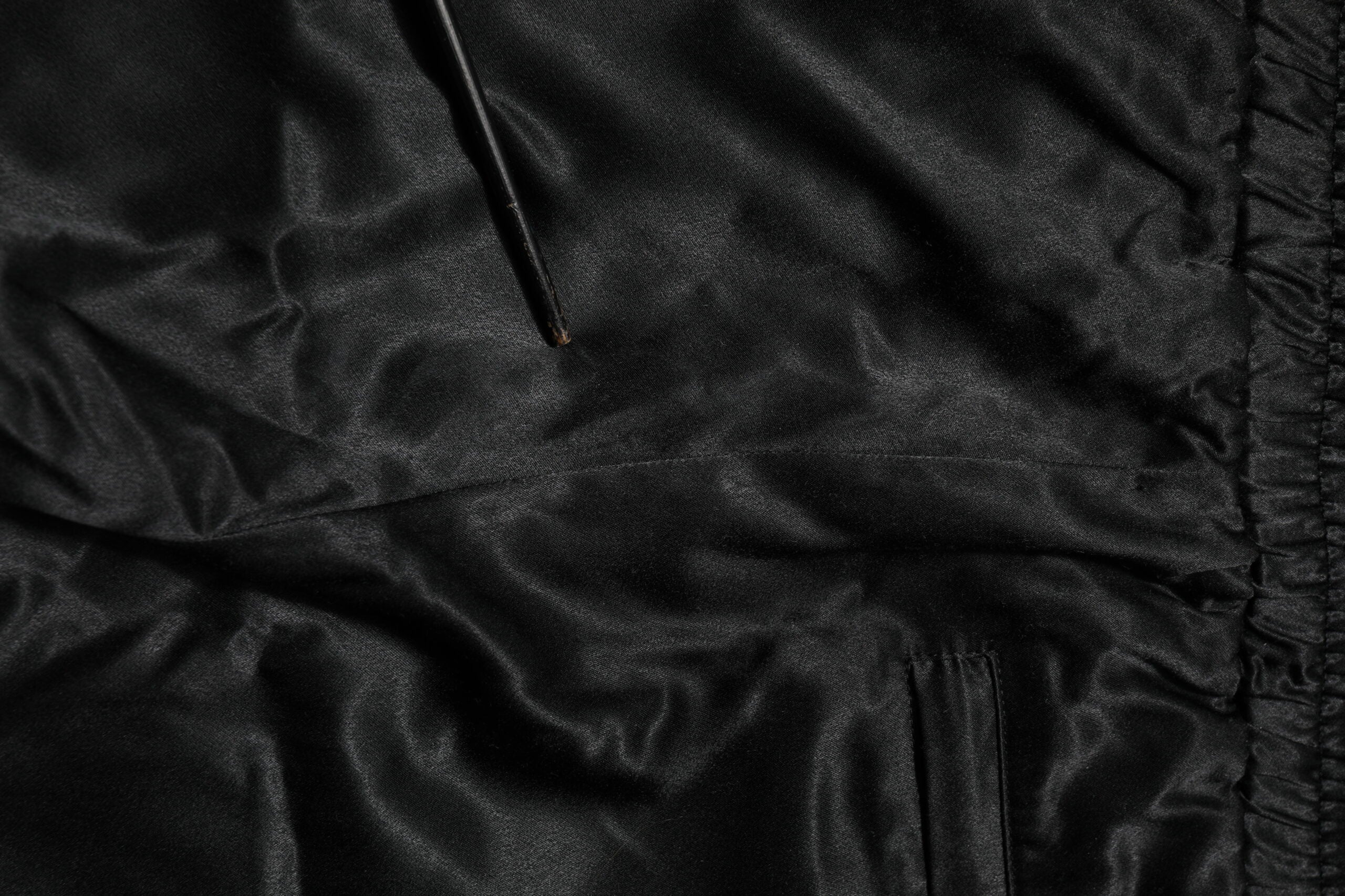 Dolce & Gabbana Schwarz-Gold-Satin-Krone Seitenstreifen-Jogger-Hose