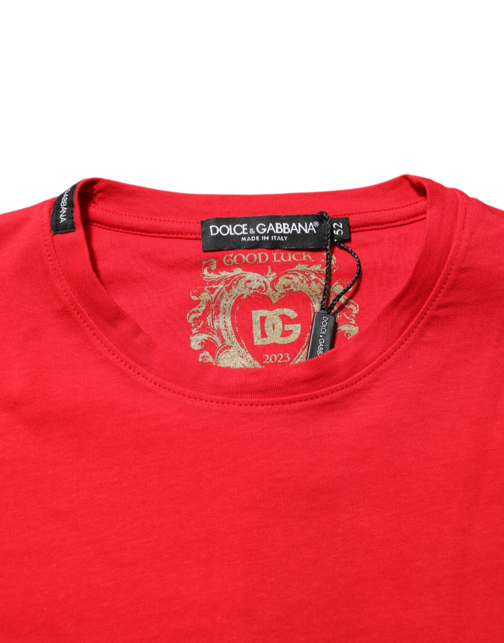 Dolce & Gabbana Rotes Goodluck 2023 Baumwoll-T-Shirt mit Rundhalsausschnitt