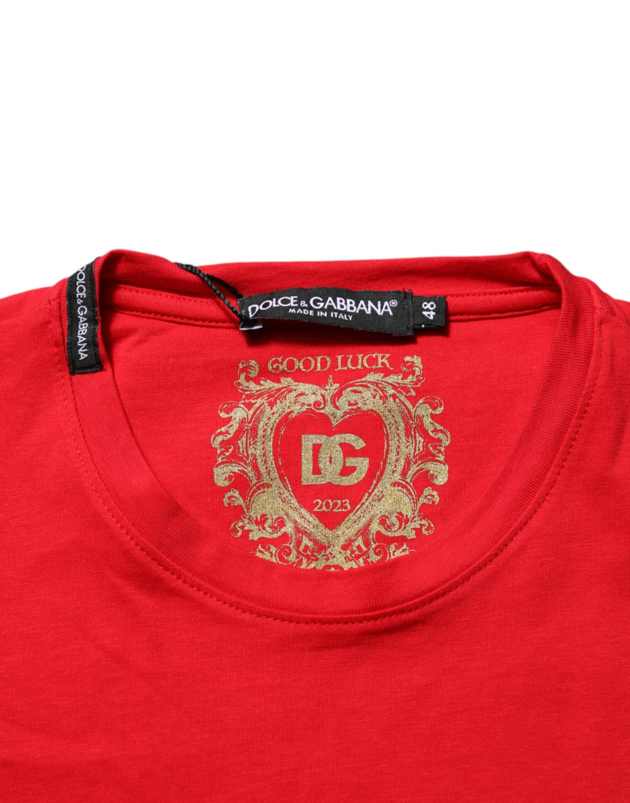 Dolce & Gabbana Rotes Goodluck 2023 Baumwoll-T-Shirt mit Rundhalsausschnitt