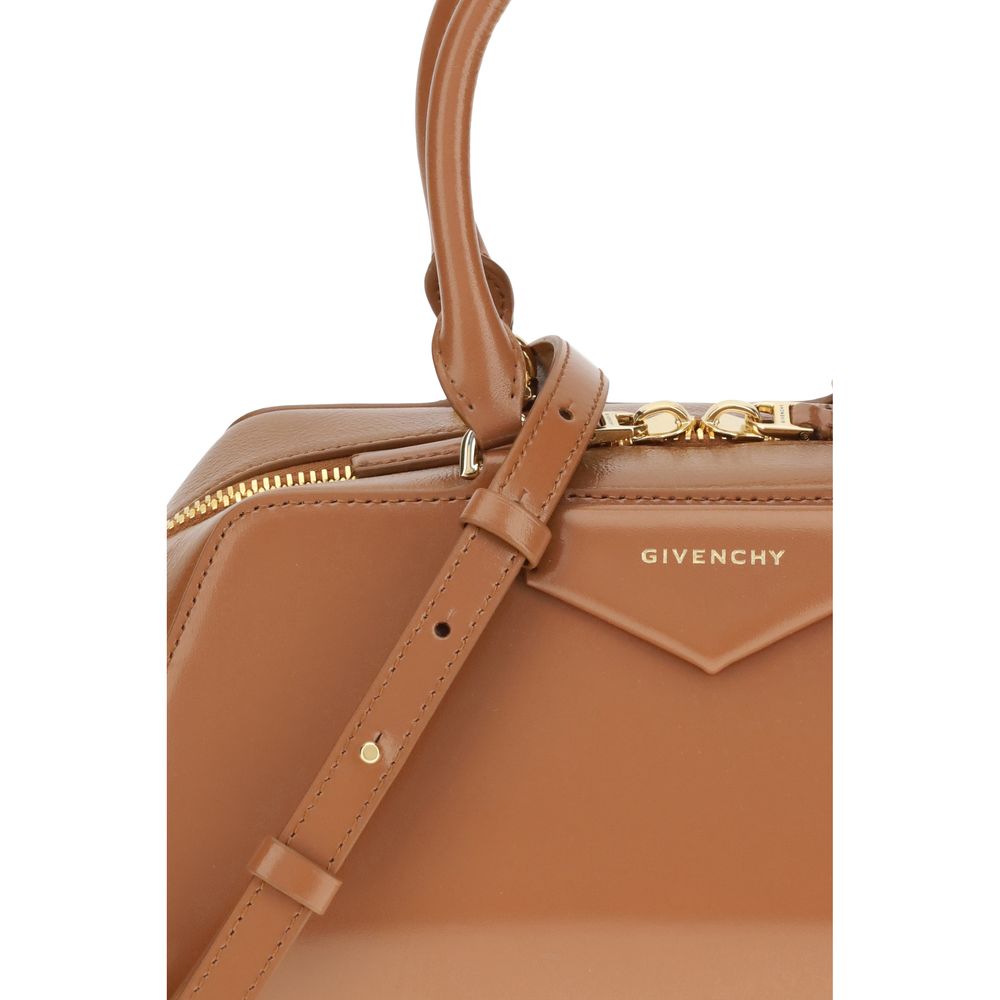 Givenchy Antigona Ost-West kleine Handtasche