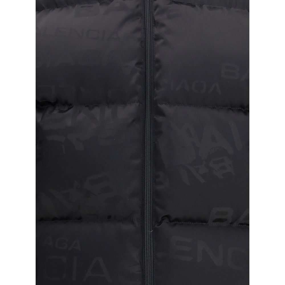 Balenciaga Gekürzte Pufferjacke mit Logomotiv