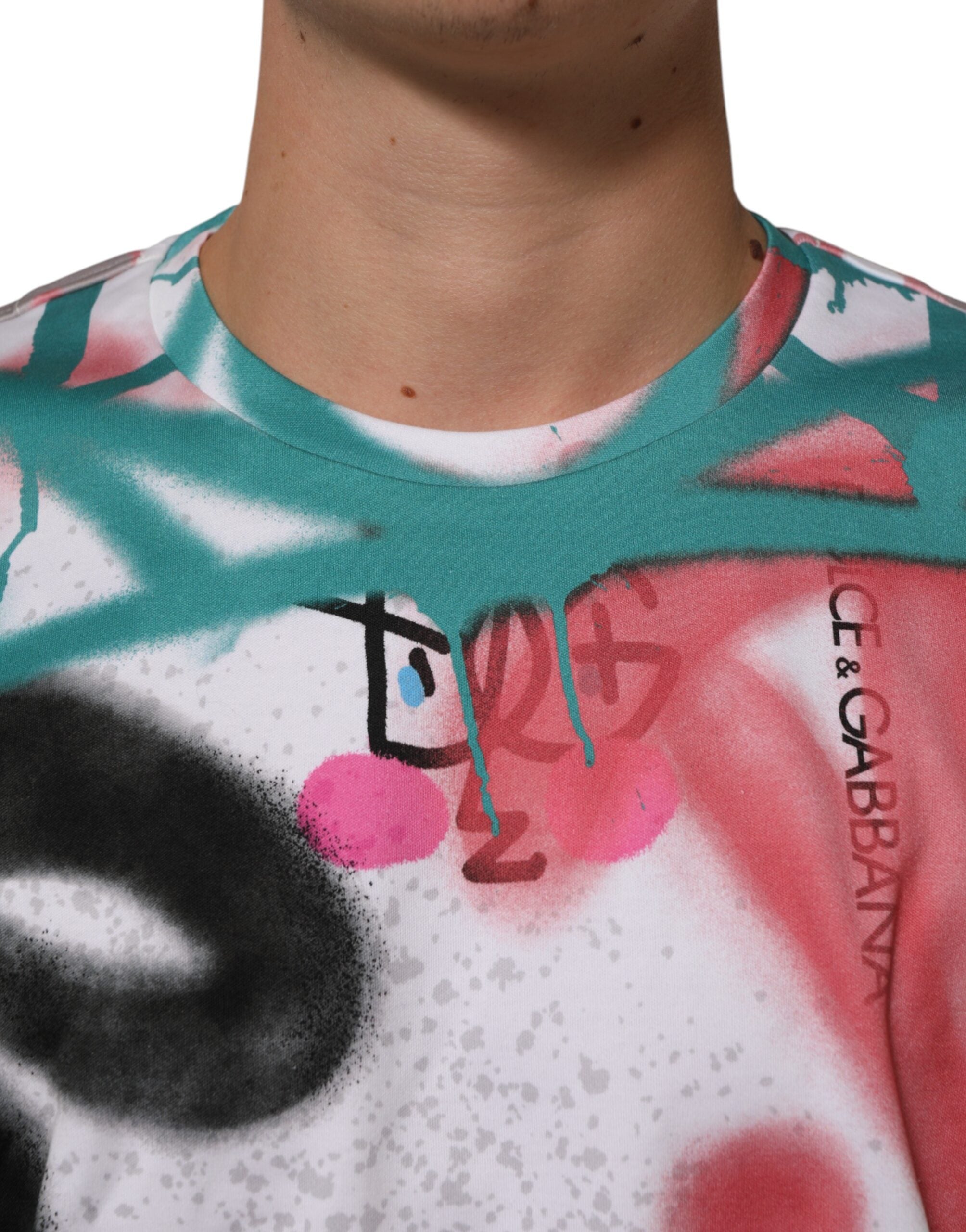 Dolce & Gabbana Weißes Graffiti-T-Shirt mit Rundhalsausschnitt und kurzen Ärmeln