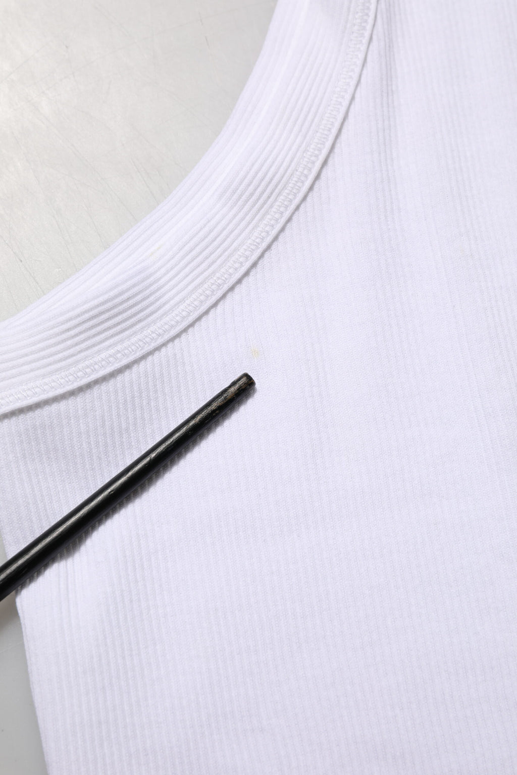 Dolce & Gabbana Weißes ärmelloses Tank-T-Shirt mit Rundhalsausschnitt