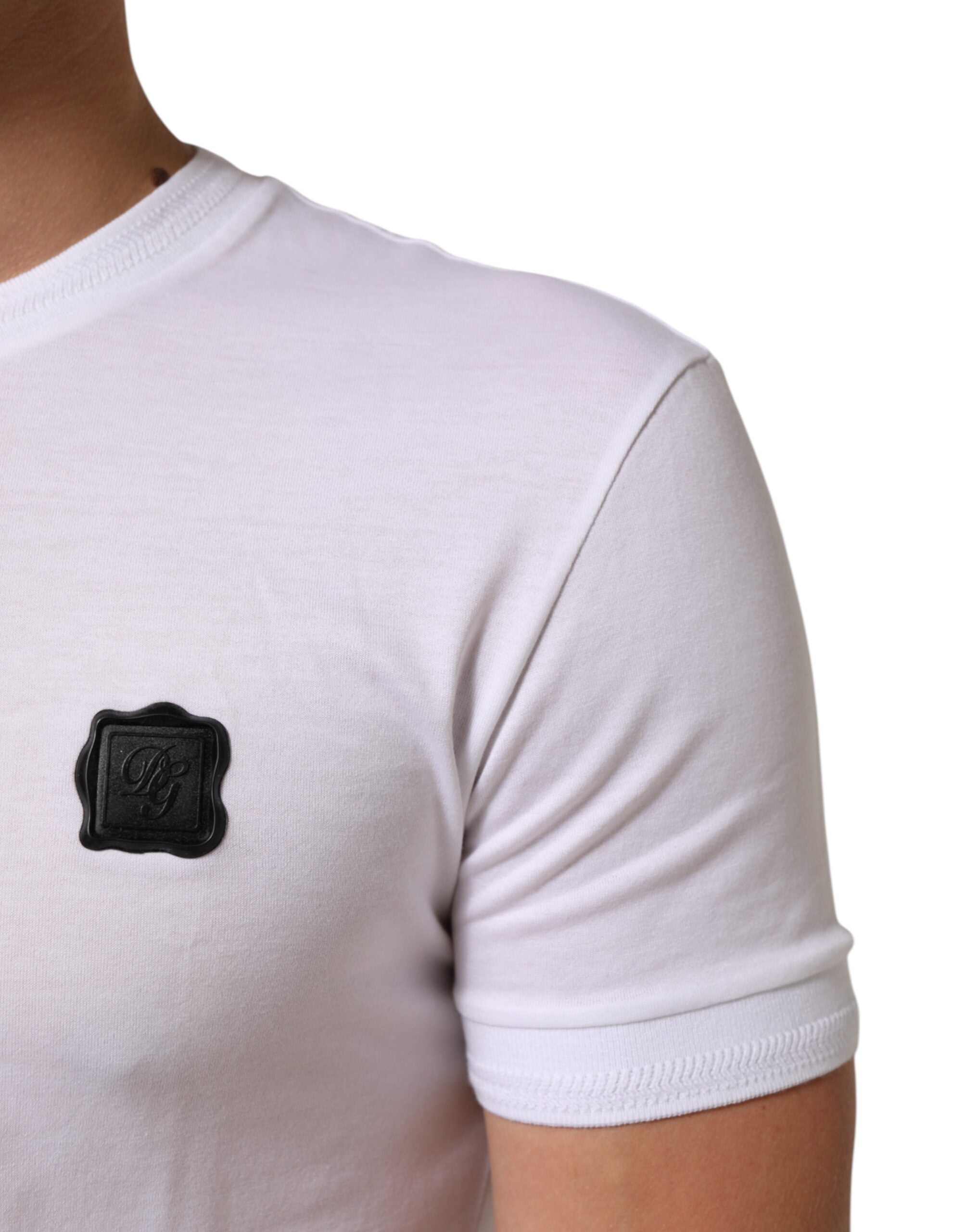 Dolce & Gabbana Weißes T-Shirt mit Rundhalsausschnitt und Logo-Patch aus Baumwolle