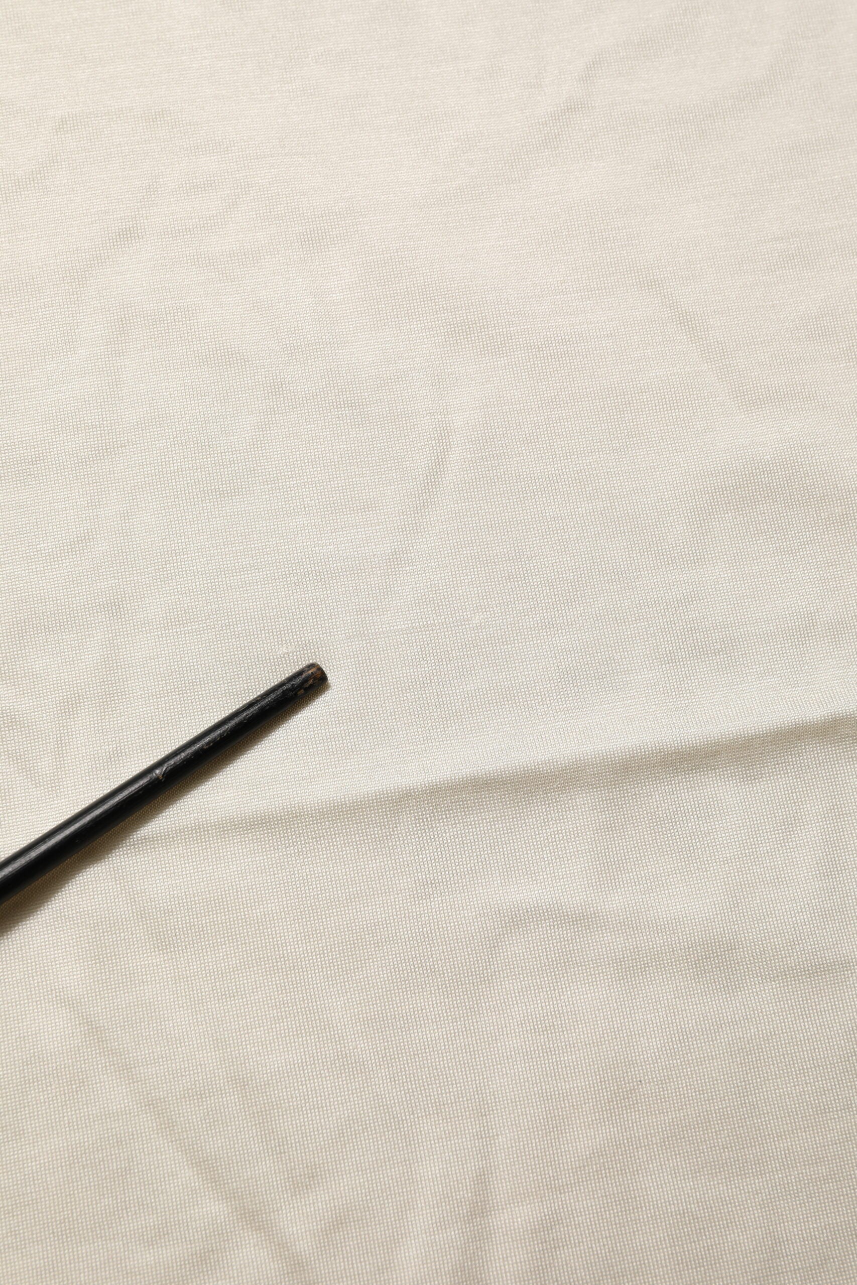 Dolce & Gabbana Weißes Seiden-T-Shirt mit Rundhalsausschnitt und kurzen Ärmeln