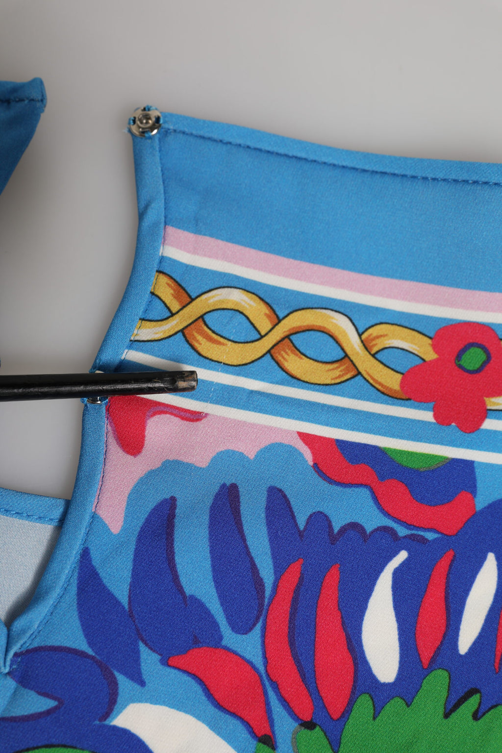 Dolce & Gabbana Mehrfarbig bedruckte Tunika-Bluse mit Blumenmuster