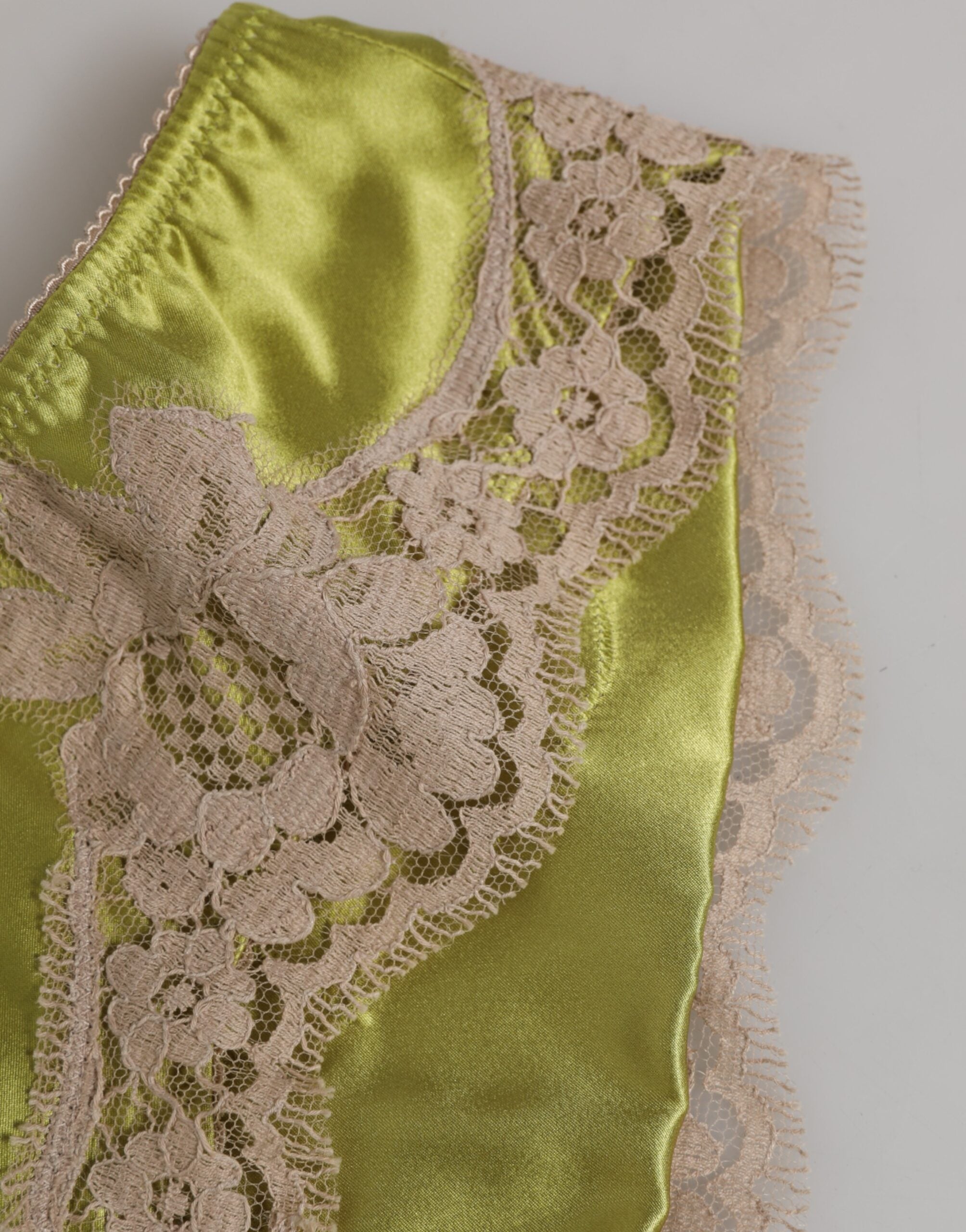 Dolce & Gabbana Grüner Seidensatin mit floralen Spitzenbesätzen Panty Unterwäsche