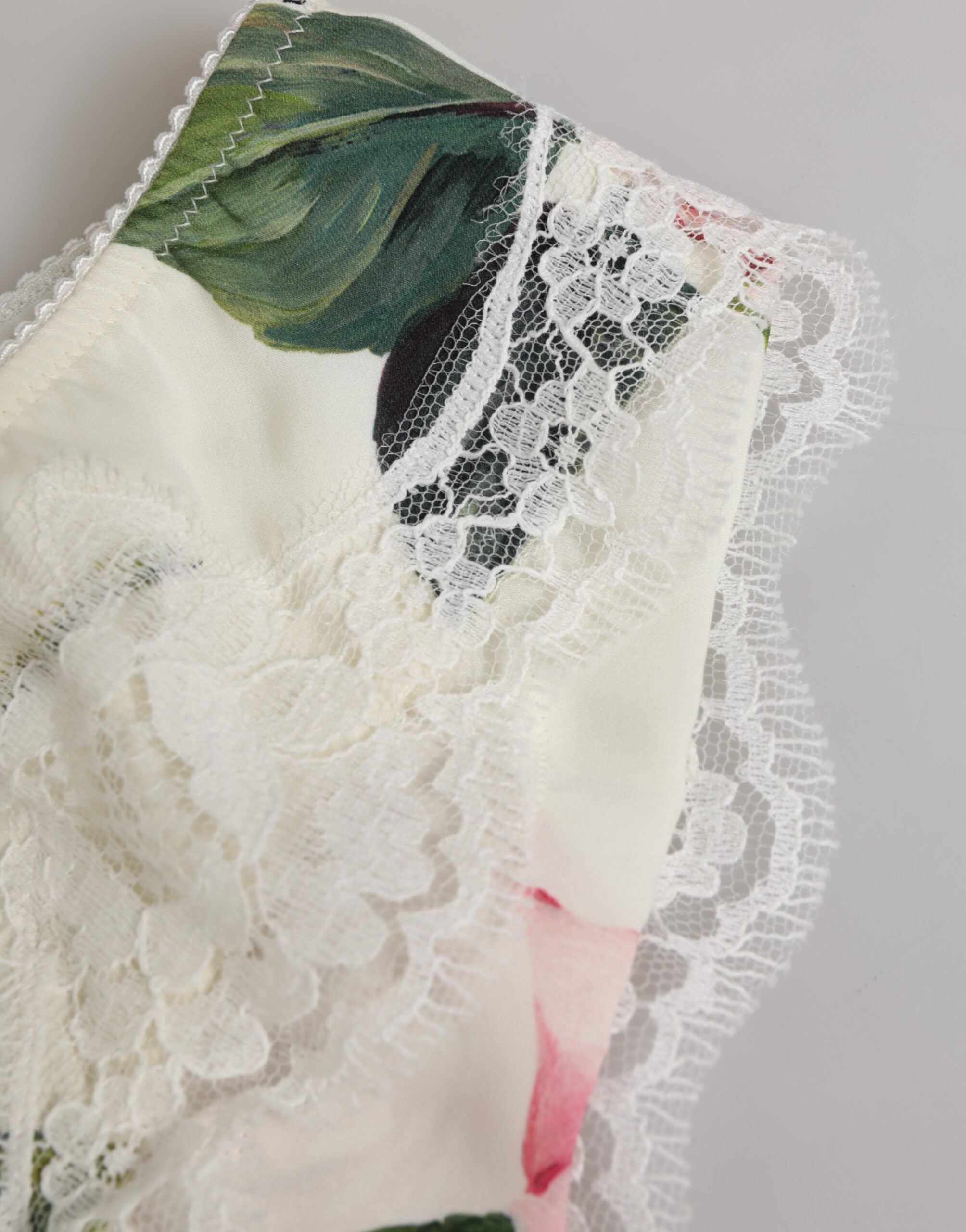 Dolce & Gabbana Weißer Seidensatin mit floraler Spitzenverzierung Slip Unterwäsche