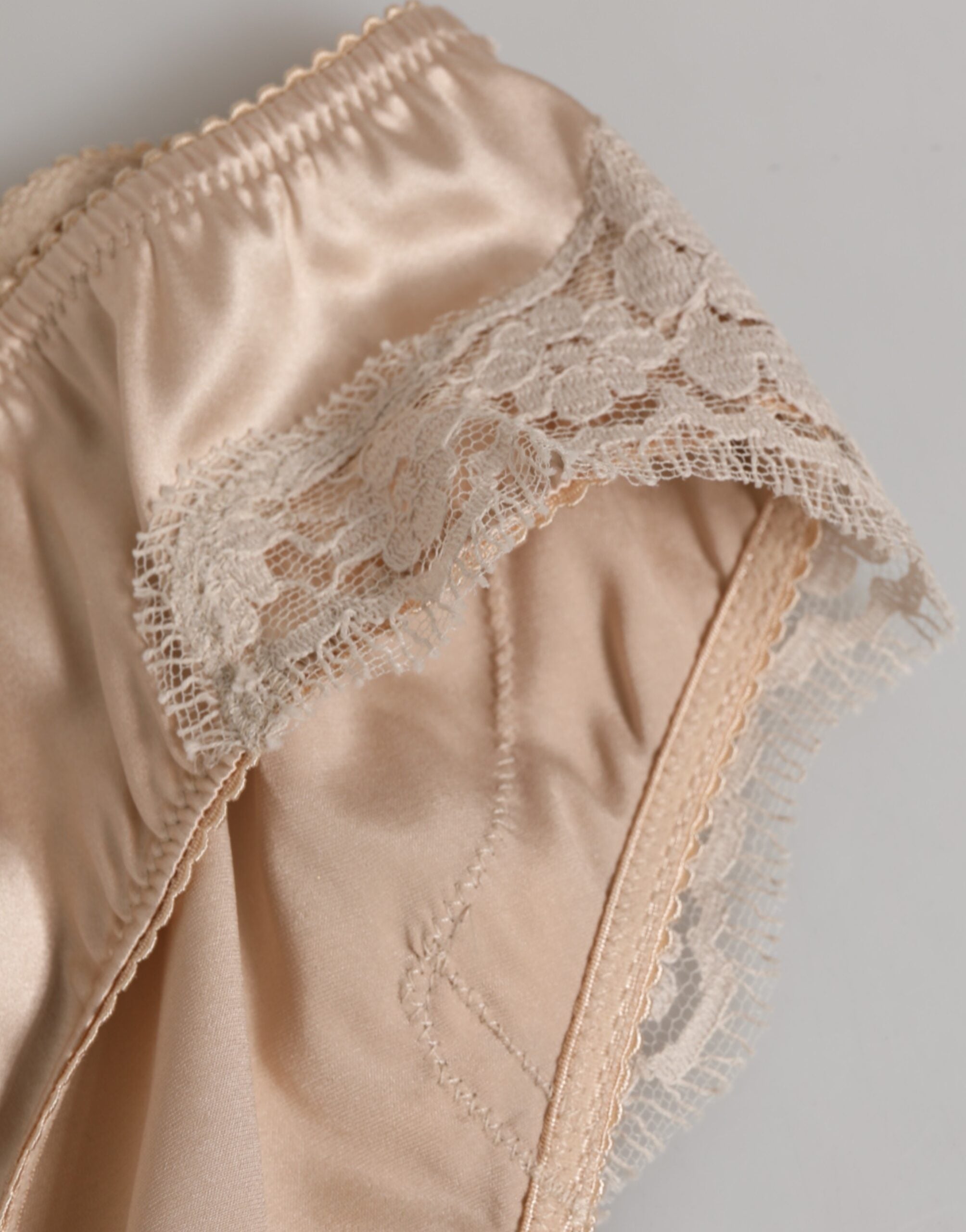 Dolce & Gabbana Beige Seidensatin Floral Spitze Panty Slip Unterwäsche