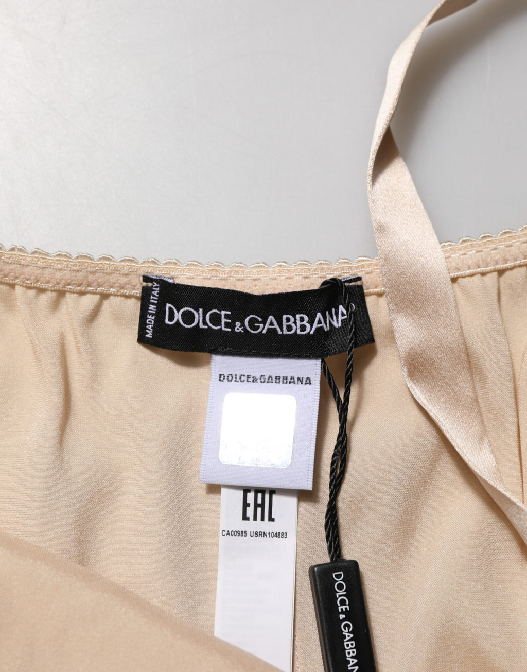 Dolce & Gabbana Nude Chemise Lingerie Seidenmischung Spitzenbesatz Kleid
