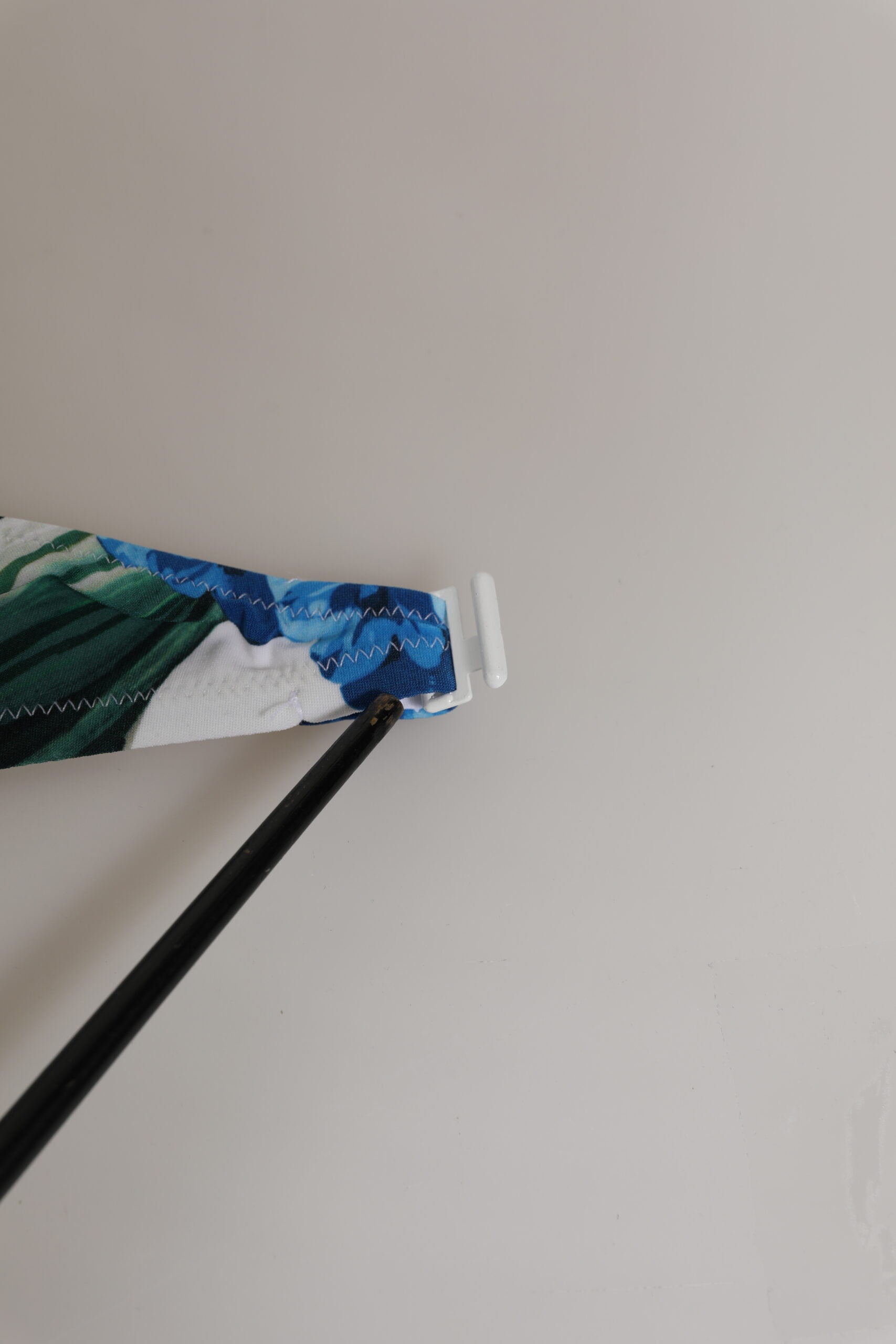 Dolce & Gabbana Weißer geblümter Badeanzug 2 Stück Oberteil Unterteil Bademode