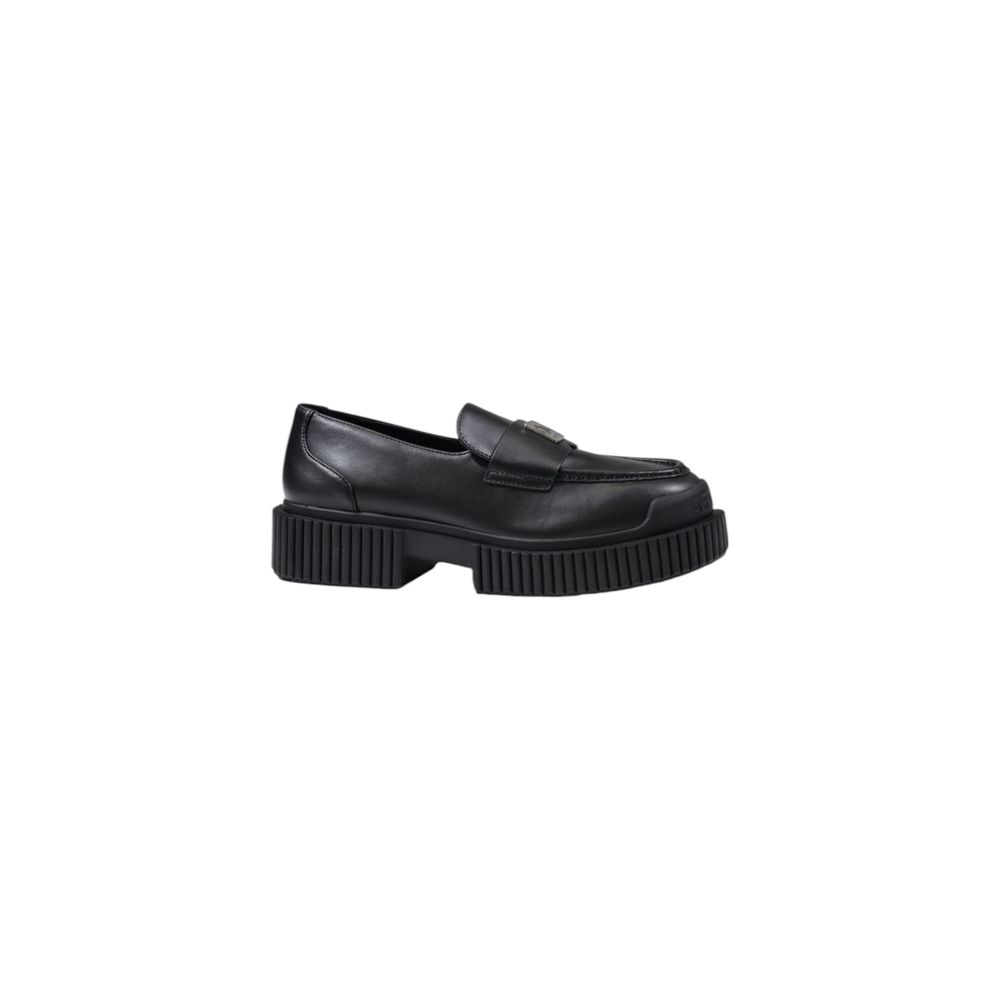 Armani Exchange Schwarze Lederplattform