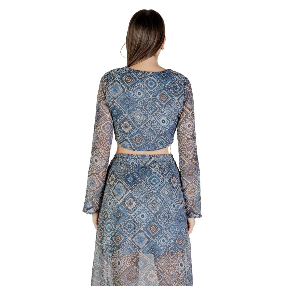 Only Blaues Oberteil aus recyceltem Polyester