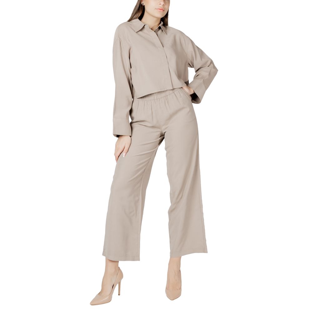 Only Beigefarbene Viskose-Bluse