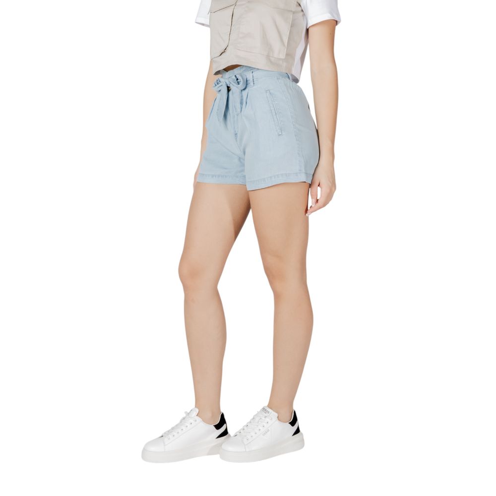 Only Hellblaue Leinen-Shorts