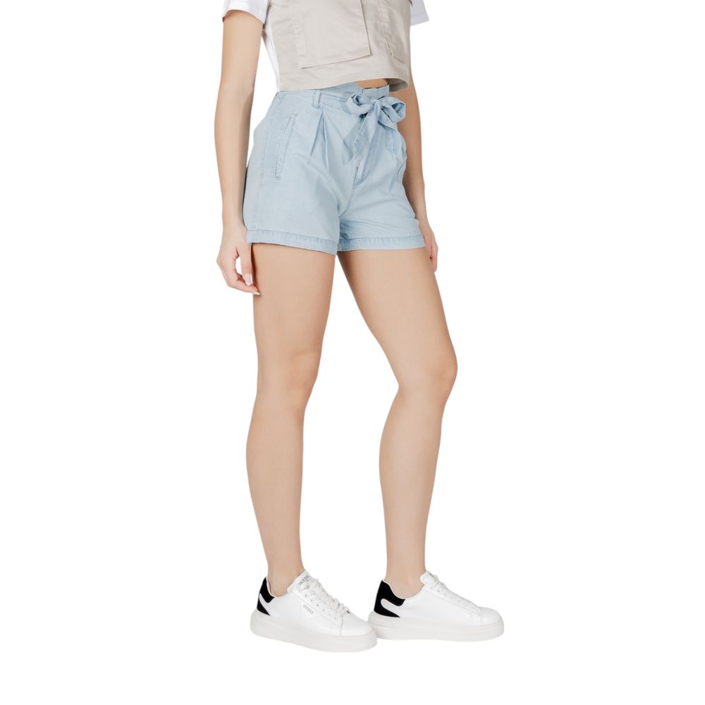 Only Hellblaue Leinen-Shorts