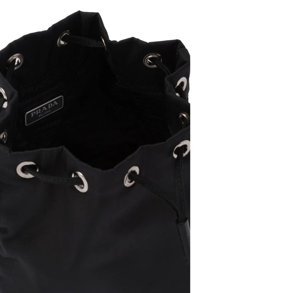 Prada Kordelzugtasche aus Nylon und Leder
