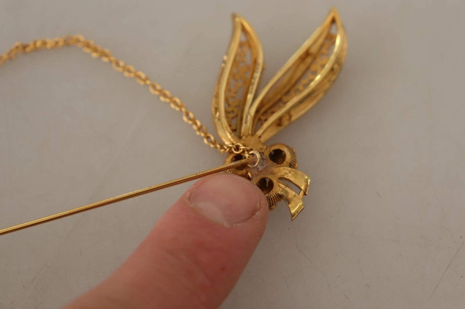 Dolce & Gabbana Goldfarbene 925 Sterling Silber Kristallkette Brosche