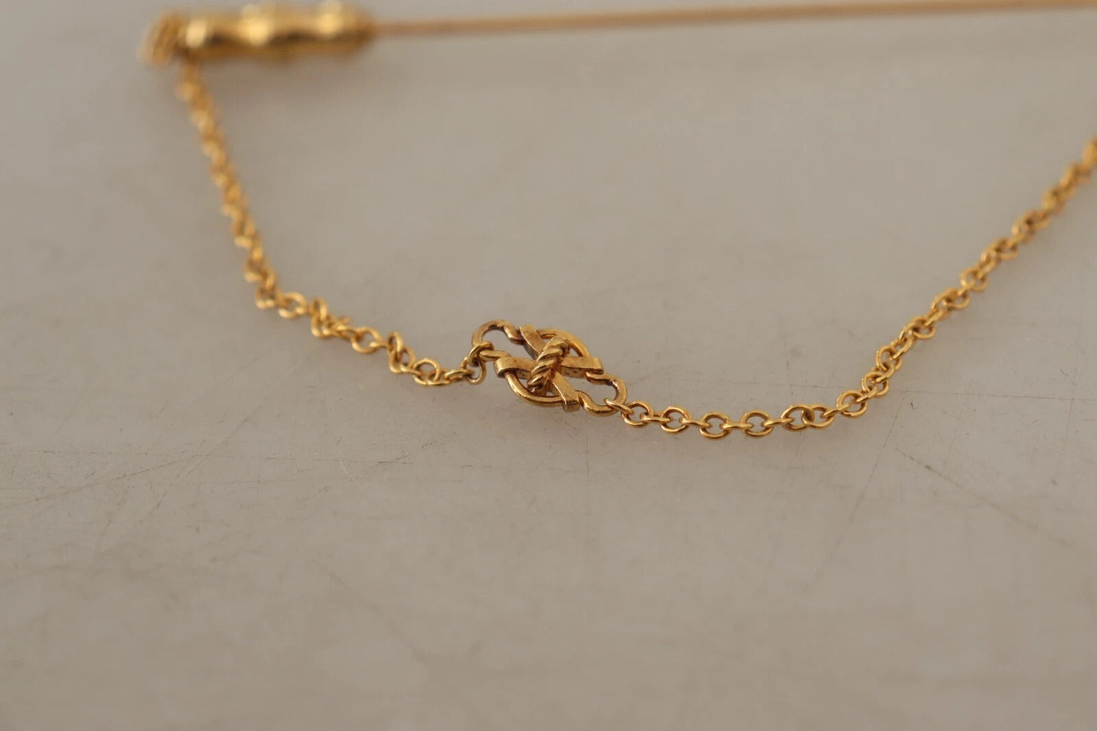 Dolce & Gabbana Goldfarbene 925 Sterling Silber Kristallkette Brosche