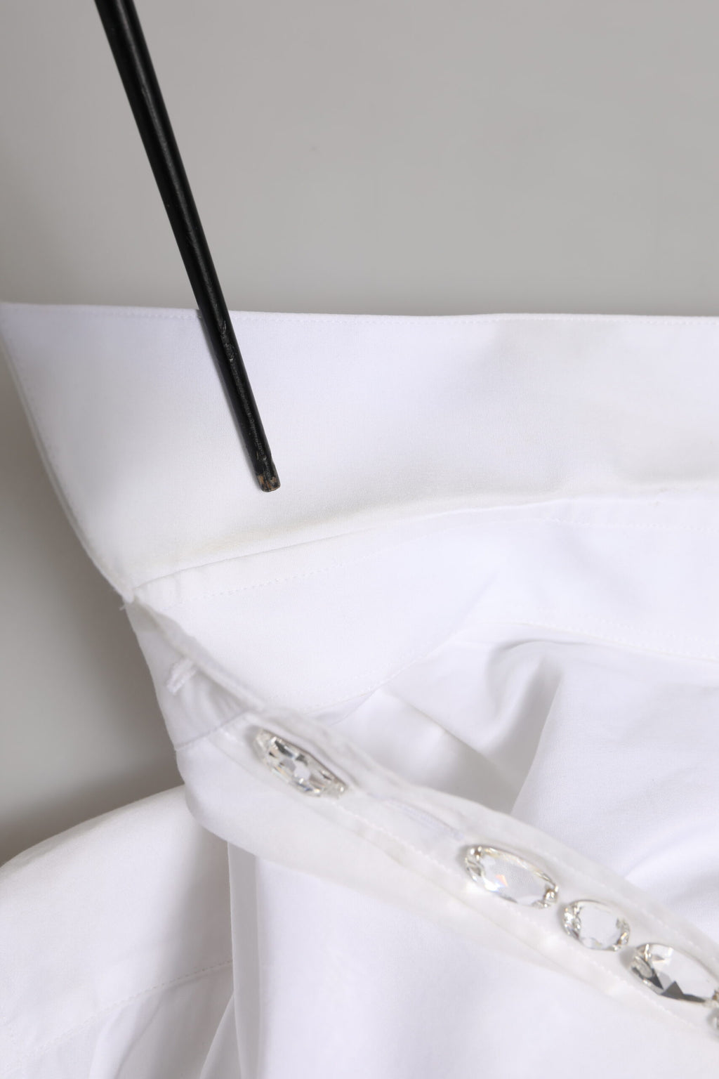 Dolce & Gabbana Weißes kristallbesetztes Hemdblusentop