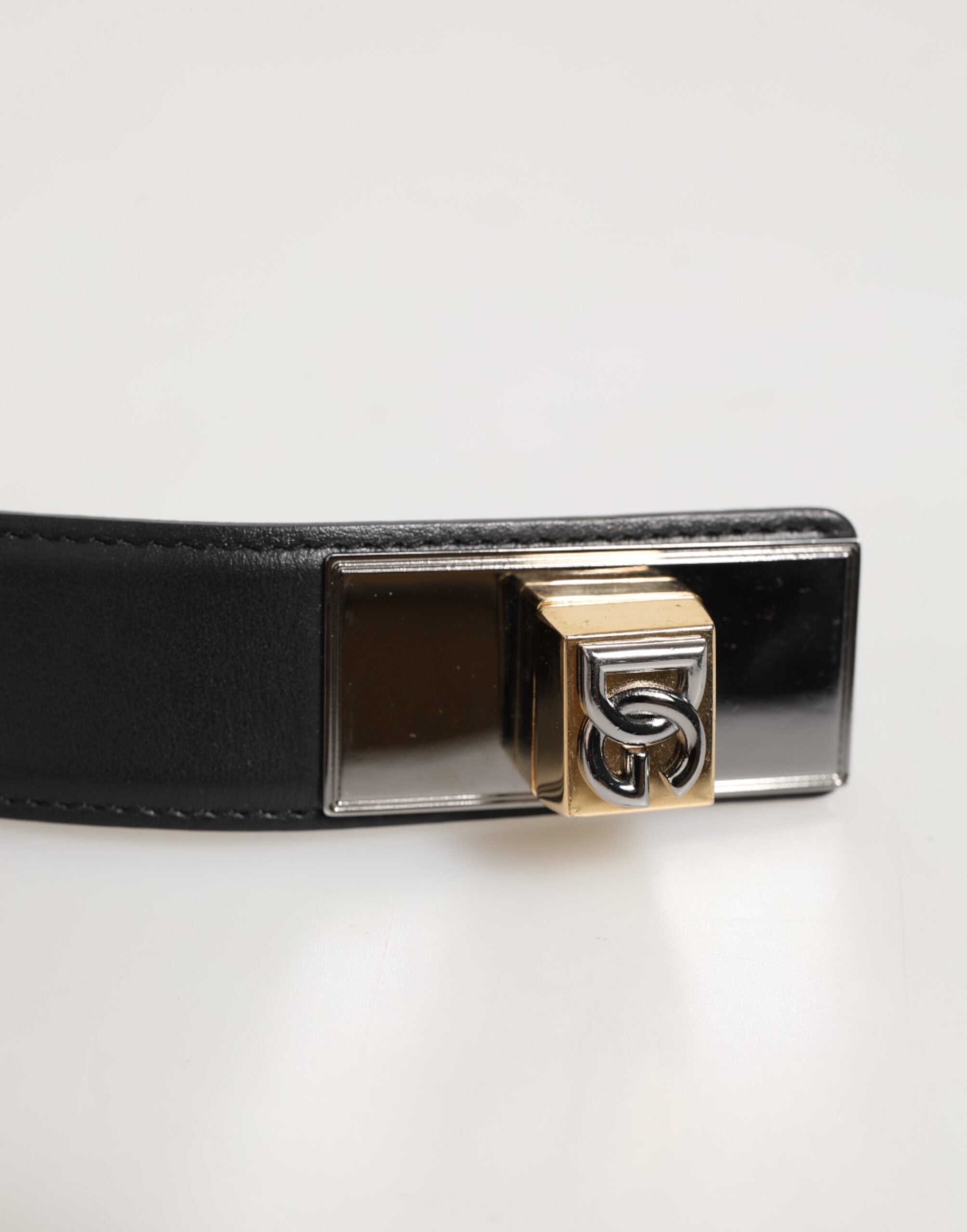 Dolce & Gabbana Schwarzer Leder-Gürtel mit klassischer Metall-Logo-Schnalle