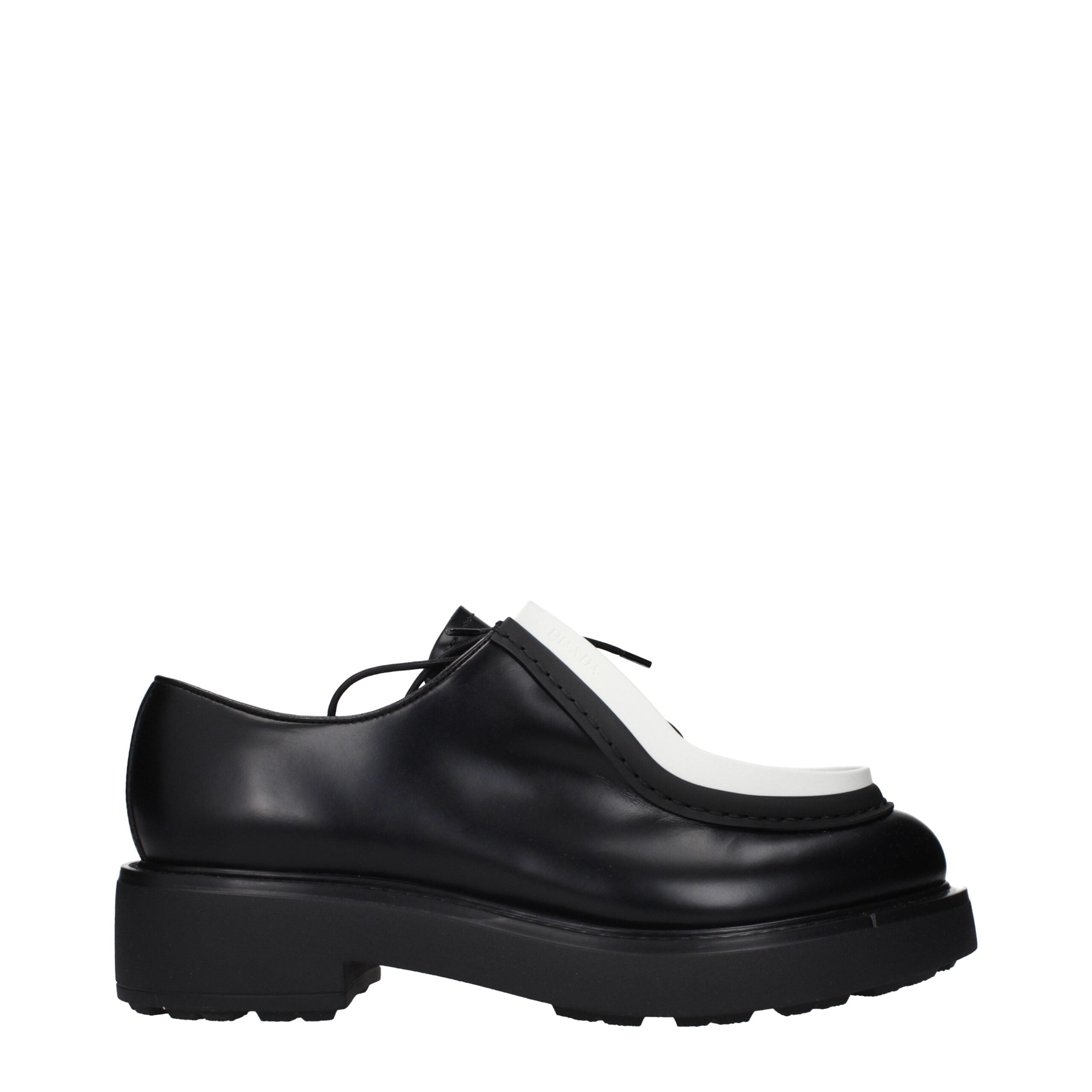 Prada Schwarze Leder Oxfords und Derbies