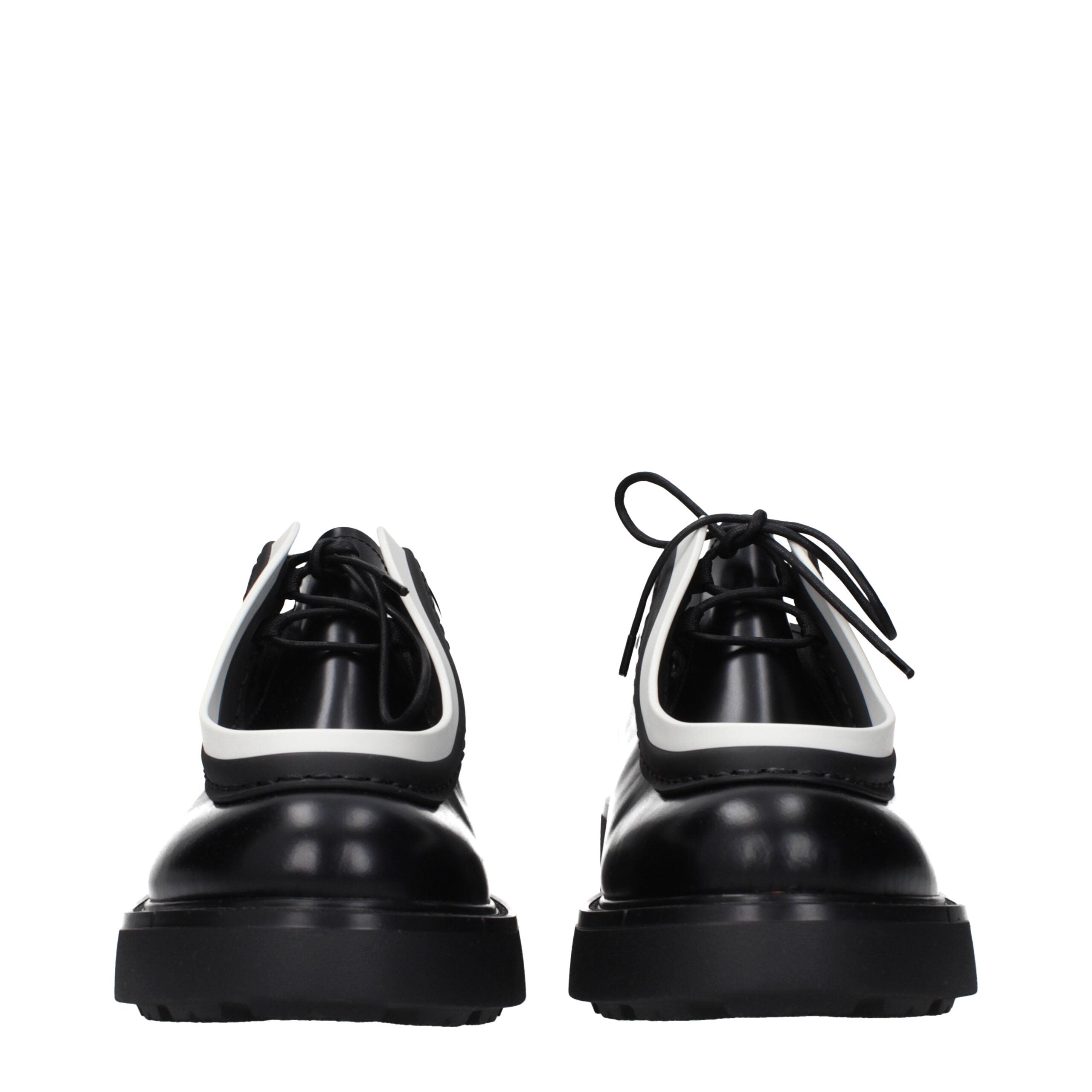 Prada Schwarze Leder Oxfords und Derbies