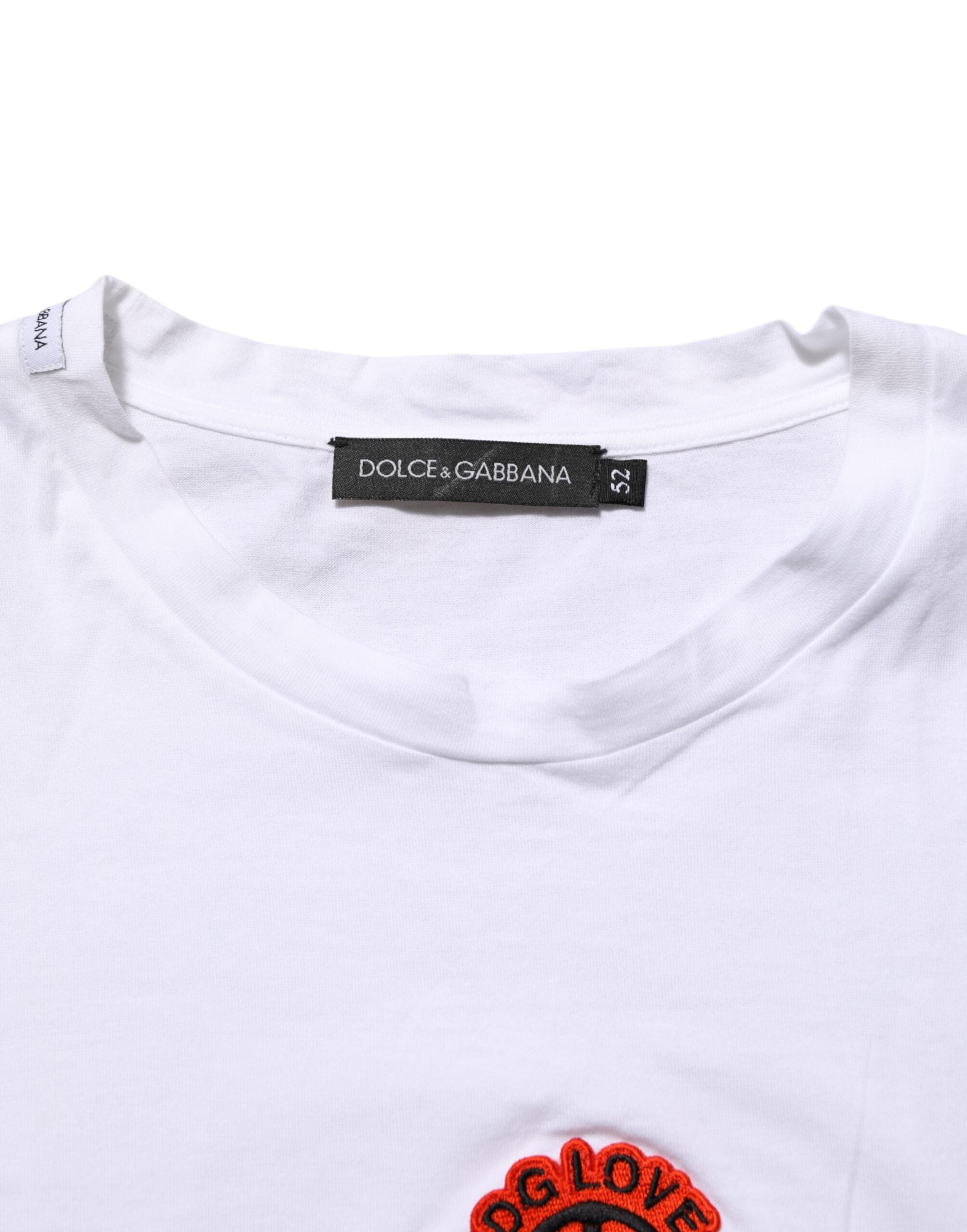 Dolce & Gabbana Weißes T-Shirt mit Rundhalsausschnitt aus Baumwolle DG Love Patch