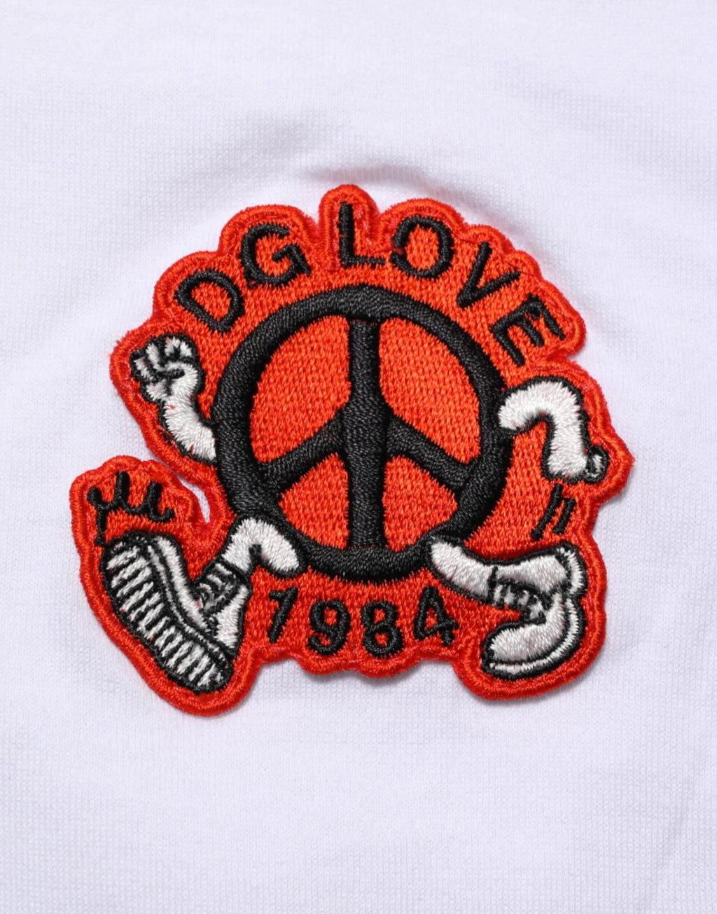 Dolce & Gabbana Weißes T-Shirt mit Rundhalsausschnitt aus Baumwolle DG Love Patch