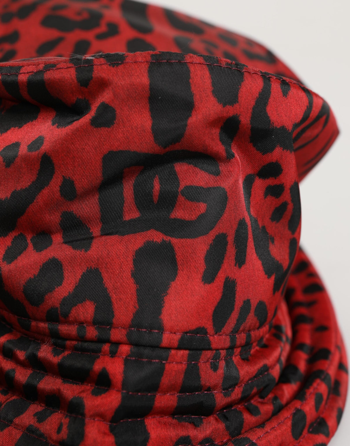Dolce & Gabbana Rood Zwart Nylon Luipaardprint Bucket Herenpet